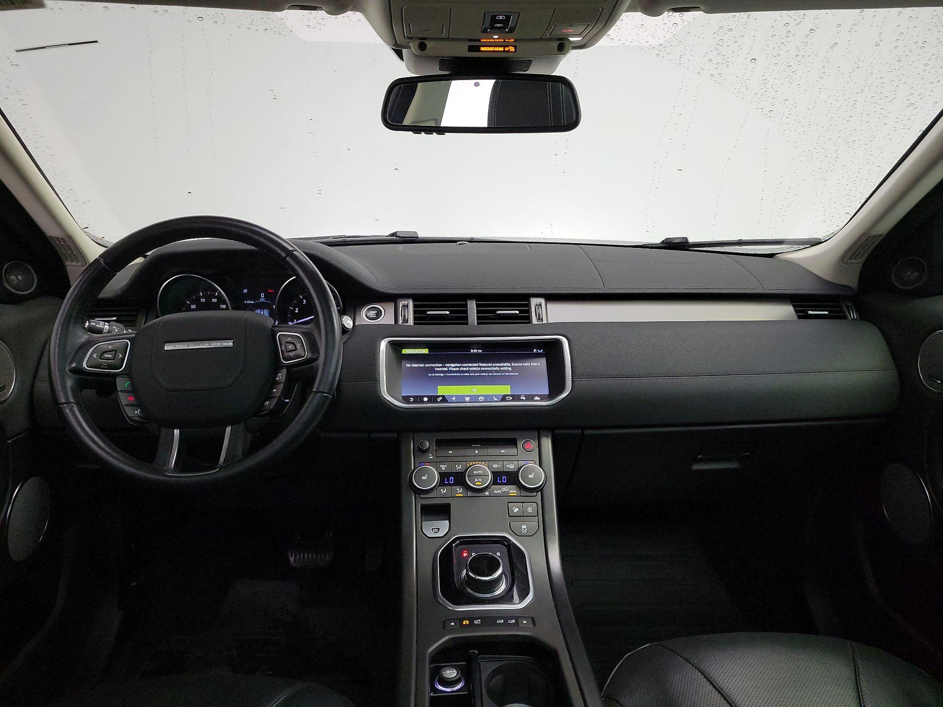 Thumbnail: 2019 Land Rover Range Rover Evoque - 9