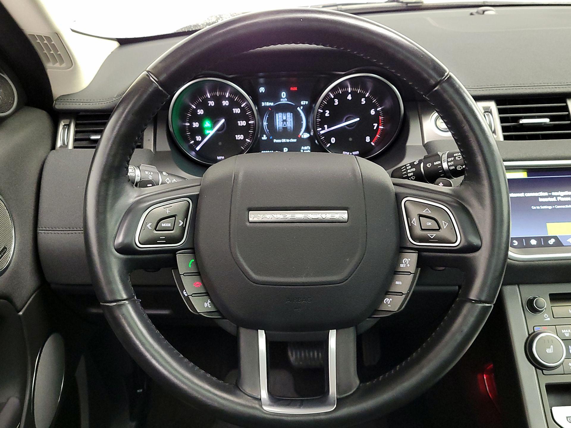 Thumbnail: 2019 Land Rover Range Rover Evoque - 10