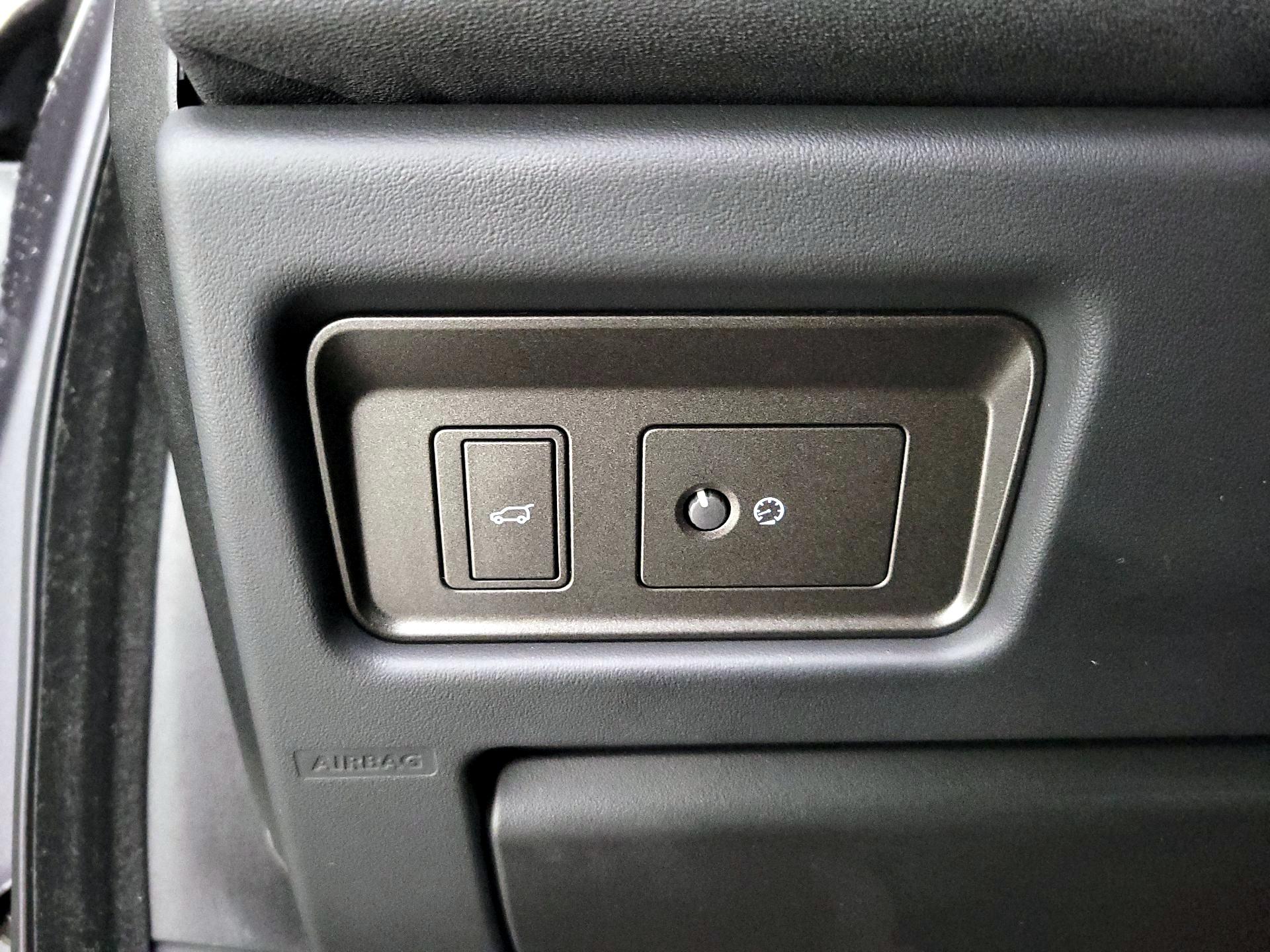 Thumbnail: 2019 Land Rover Range Rover Evoque - 13