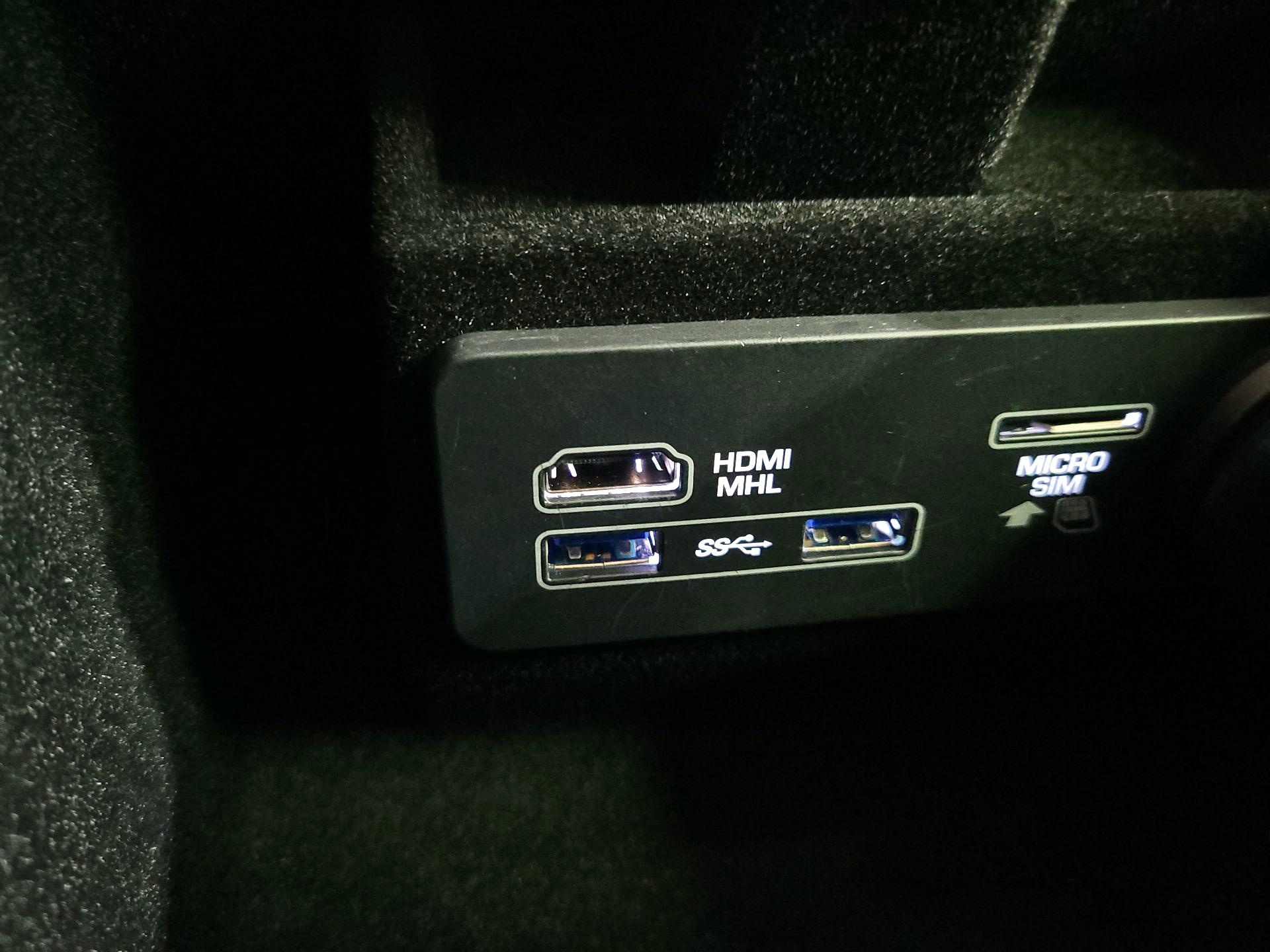 Thumbnail: 2019 Land Rover Range Rover Evoque - 19