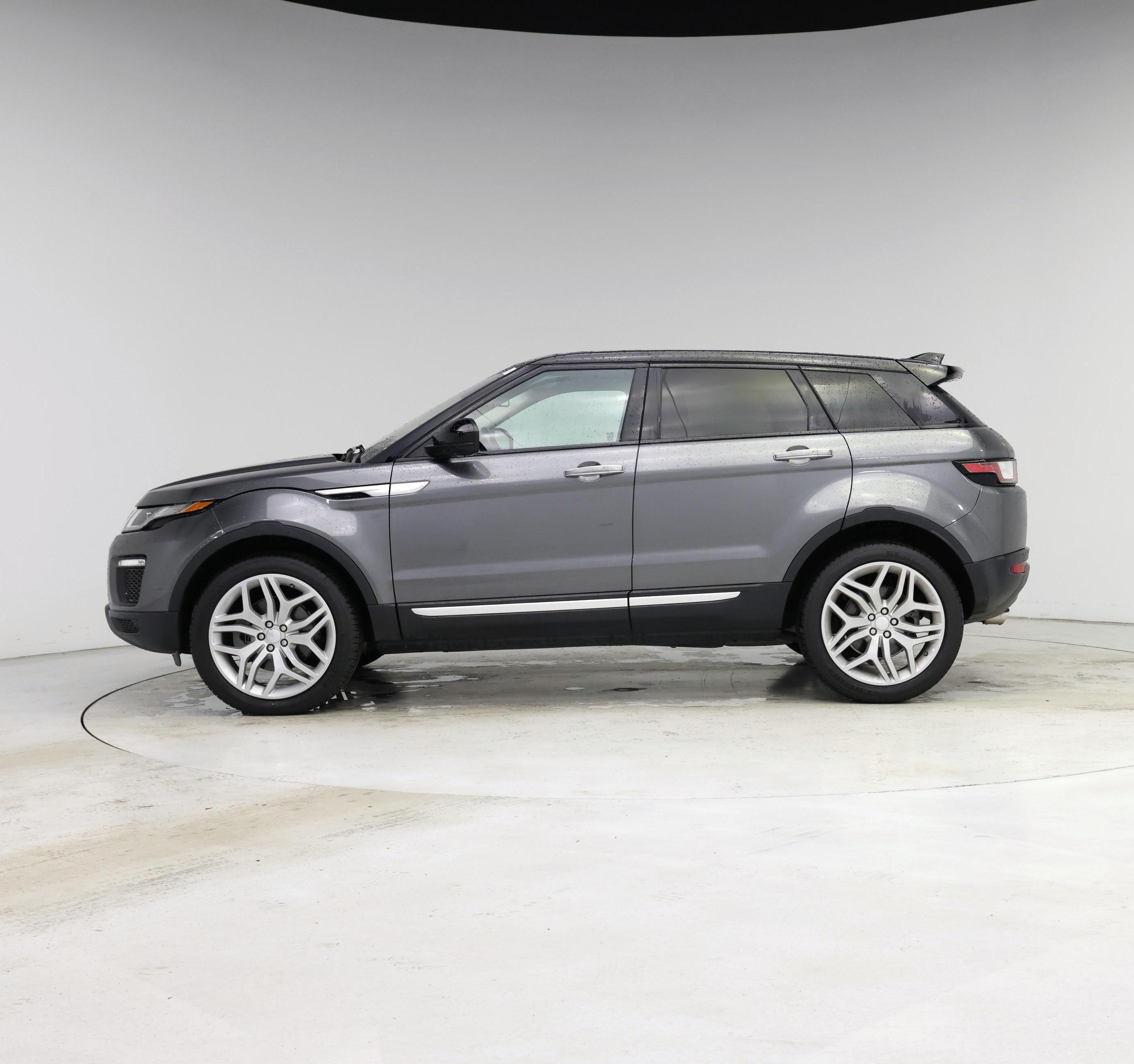 Thumbnail: 2019 Land Rover Range Rover Evoque - 3