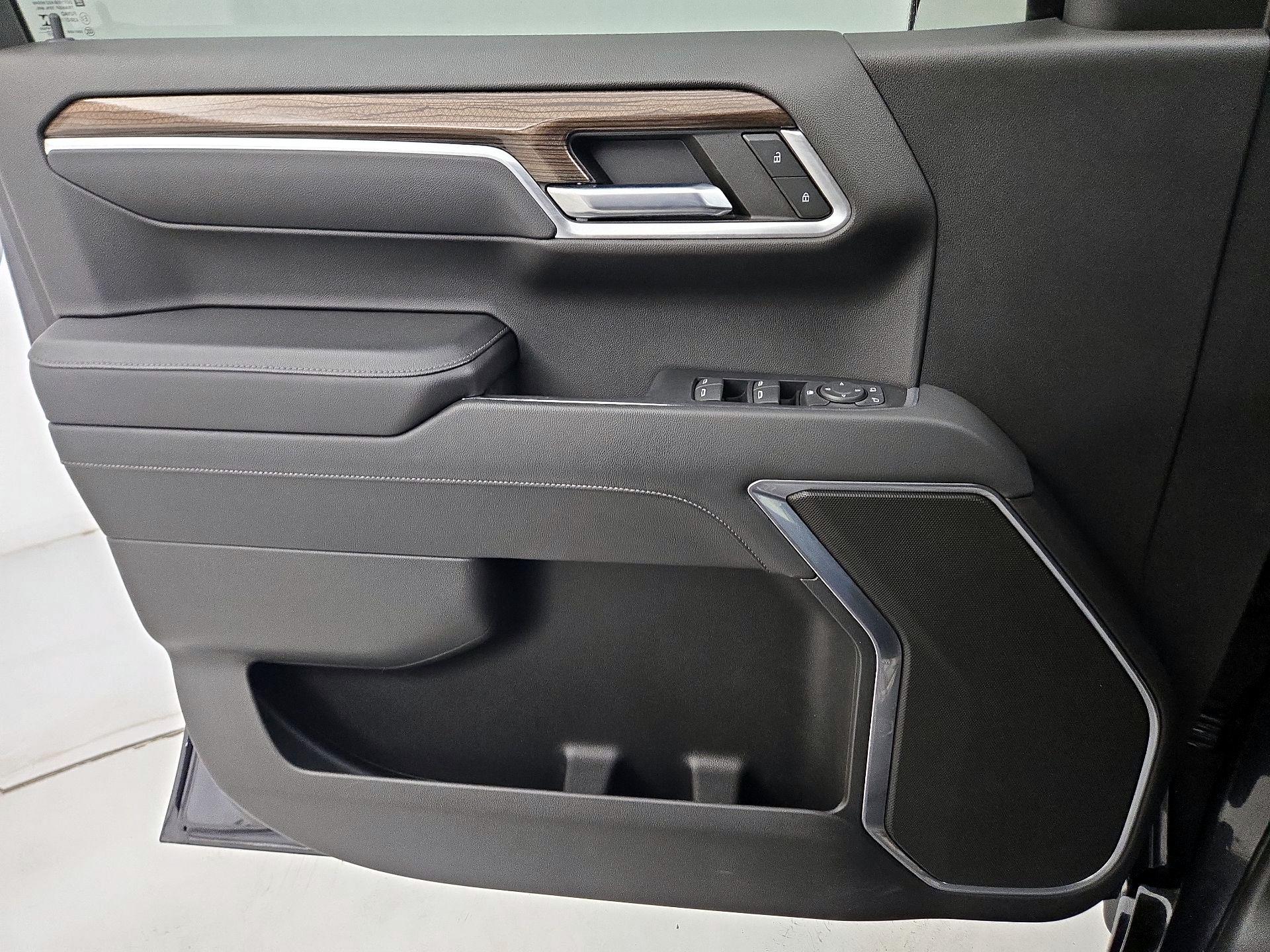 Thumbnail: 2022 Chevrolet Silverado 1500 - 12