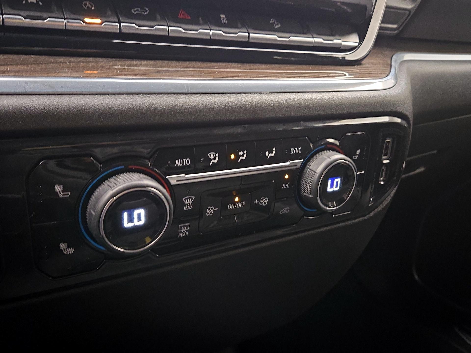 Thumbnail: 2022 Chevrolet Silverado 1500 - 16