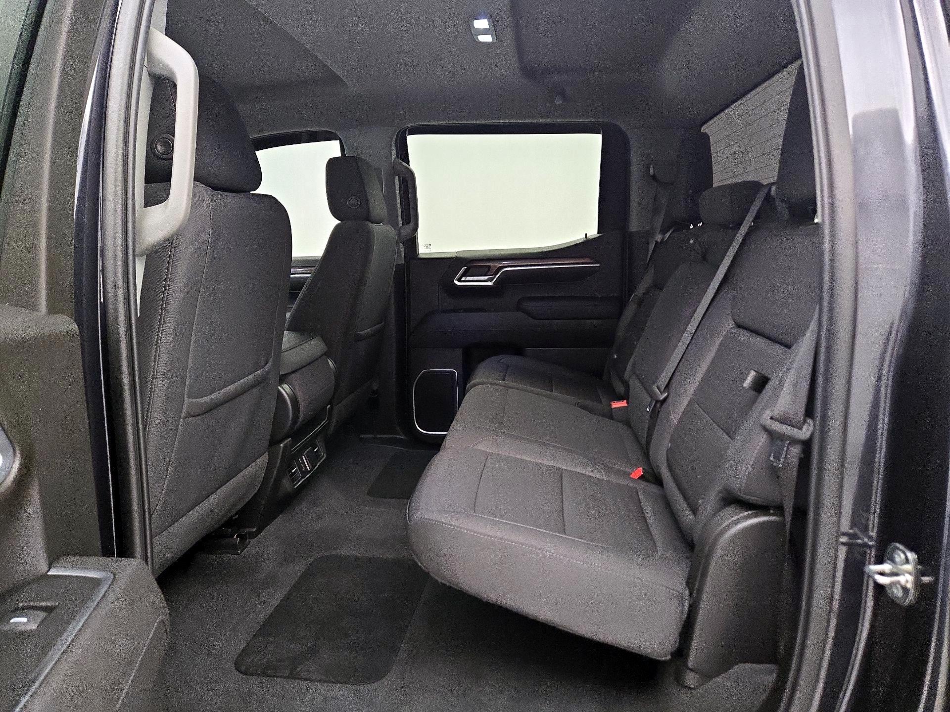 Thumbnail: 2022 Chevrolet Silverado 1500 - 19