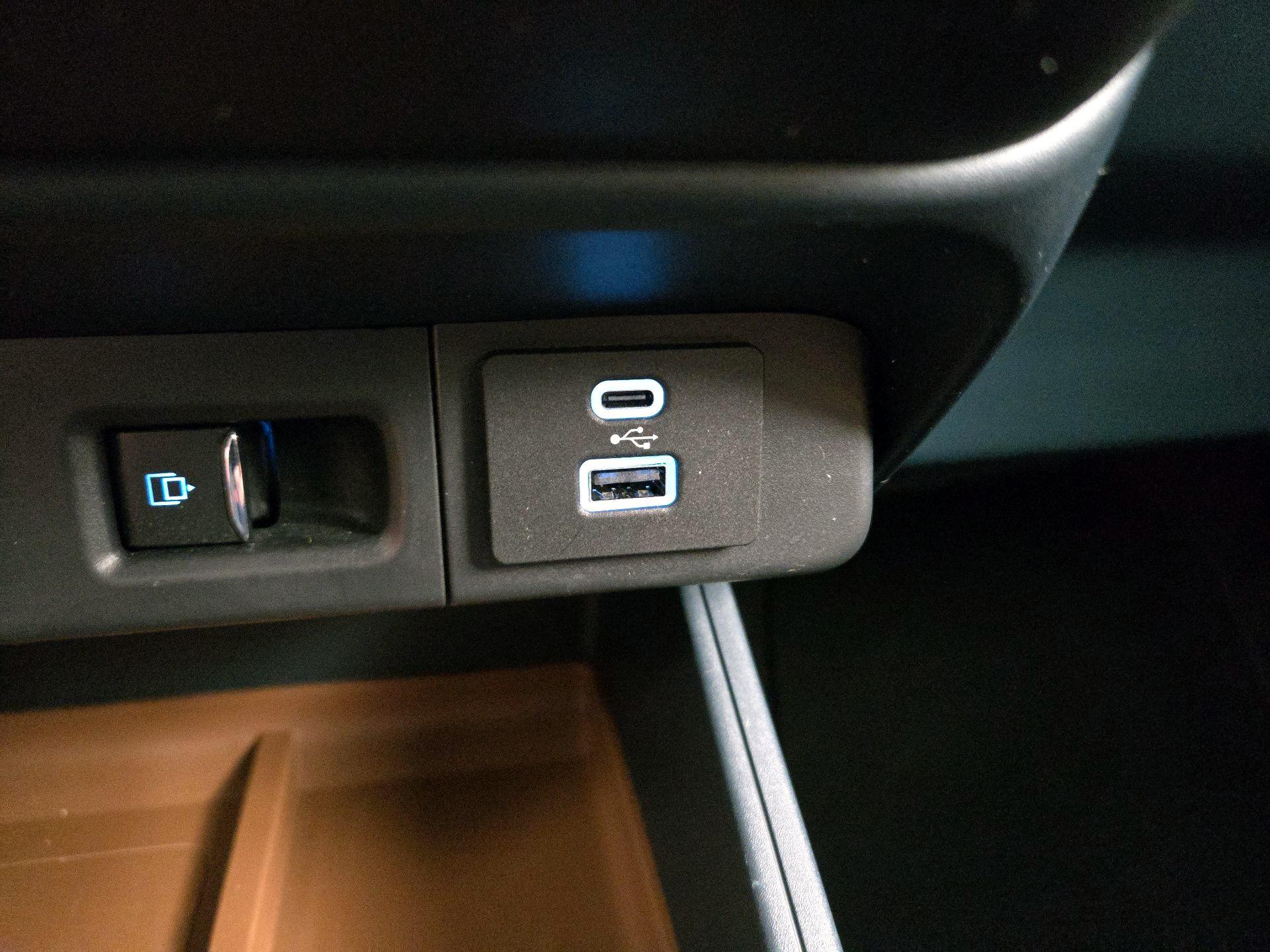 Thumbnail: 2023 Ford Maverick - 18