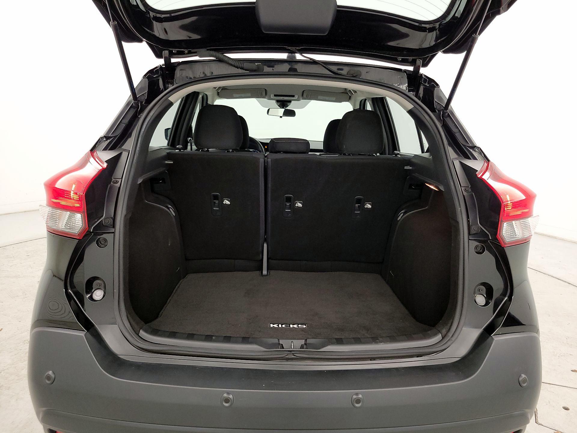 Thumbnail: 2020 Nissan Kicks - 20