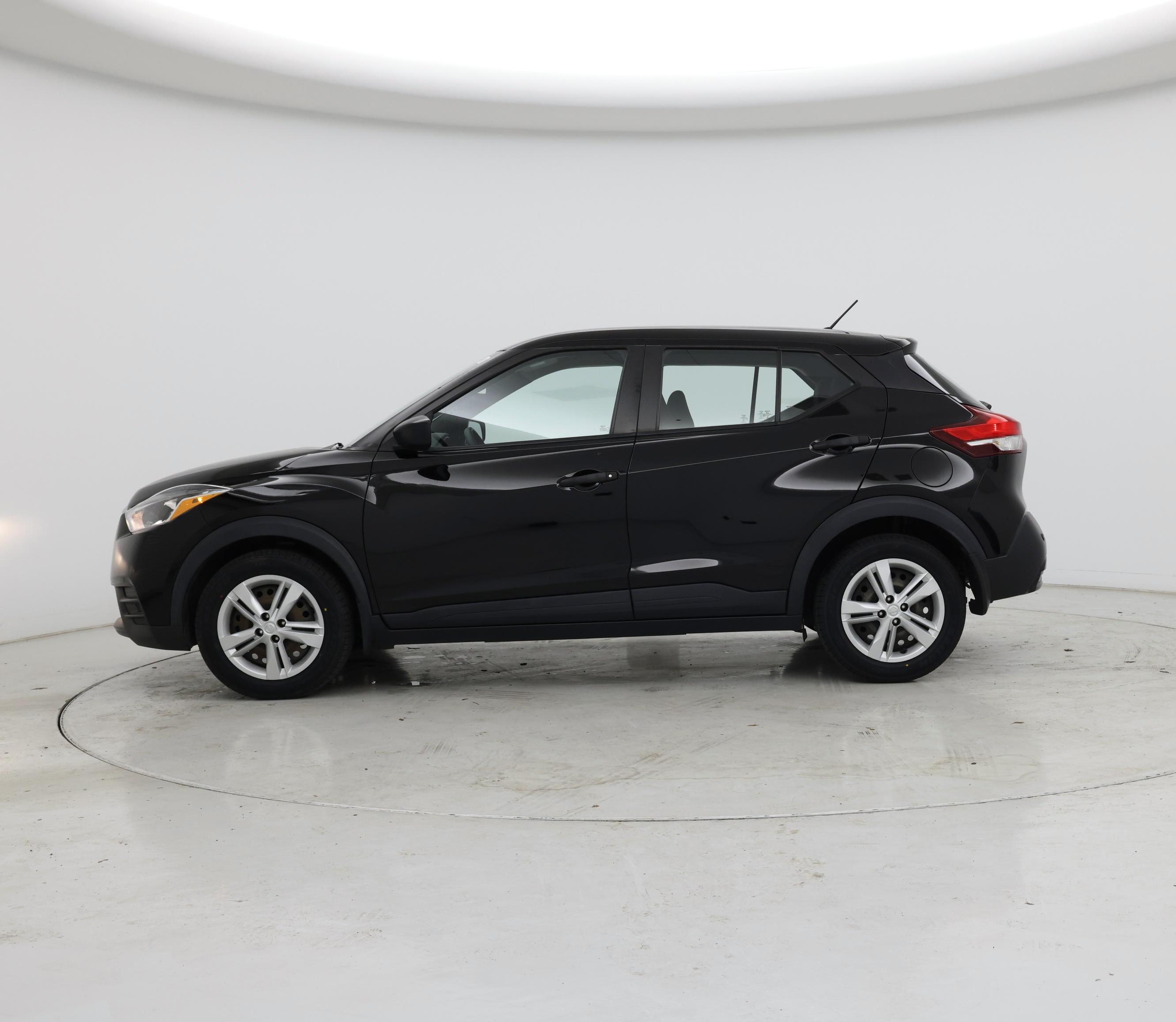 Thumbnail: 2020 Nissan Kicks - 3