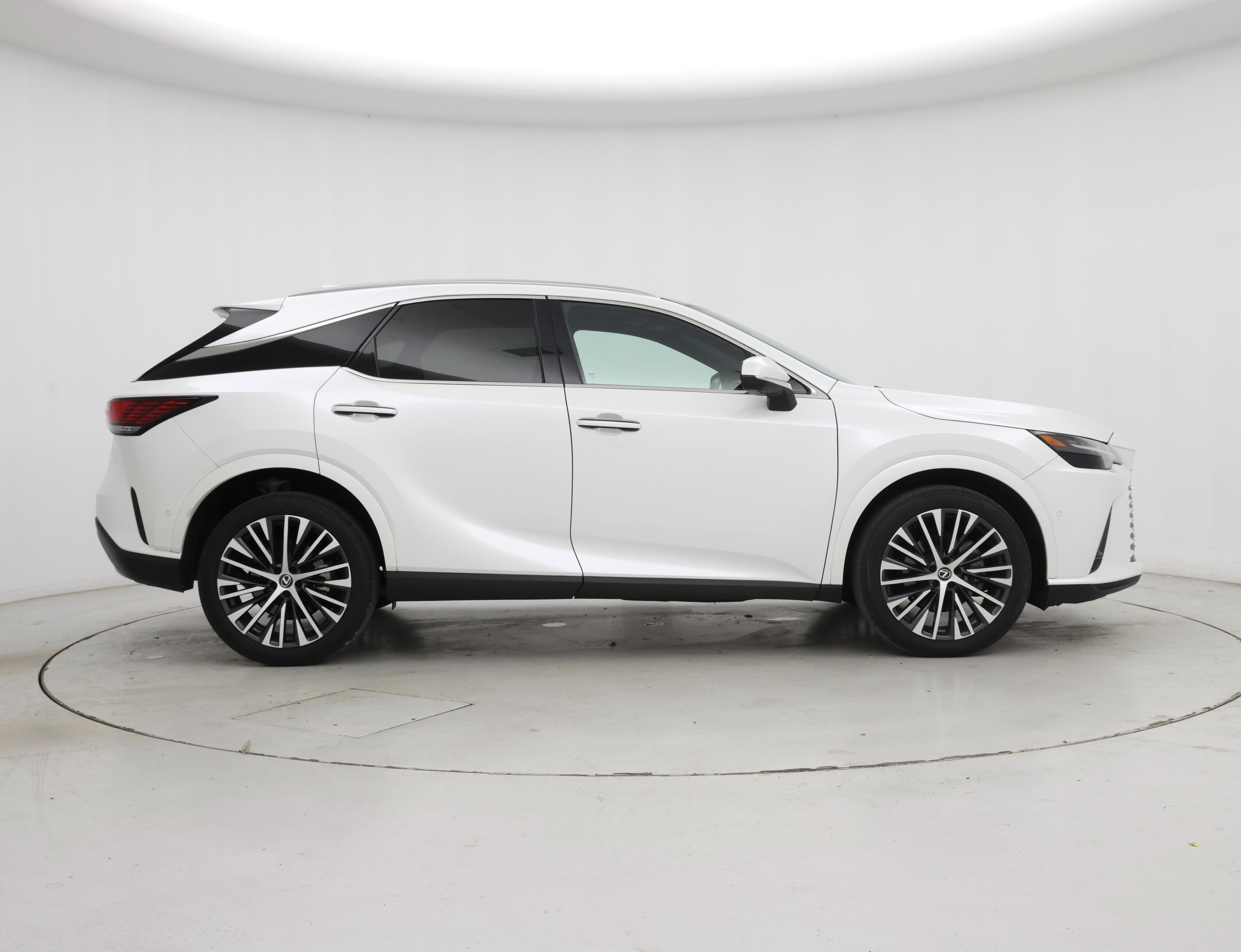 Thumbnail: 2023 Lexus RX - 7