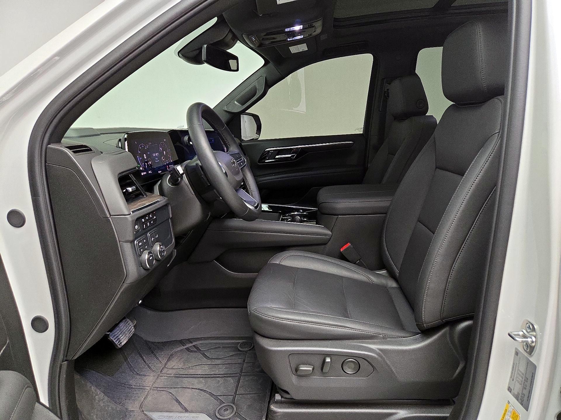 Thumbnail: 2025 Chevrolet Tahoe - 11