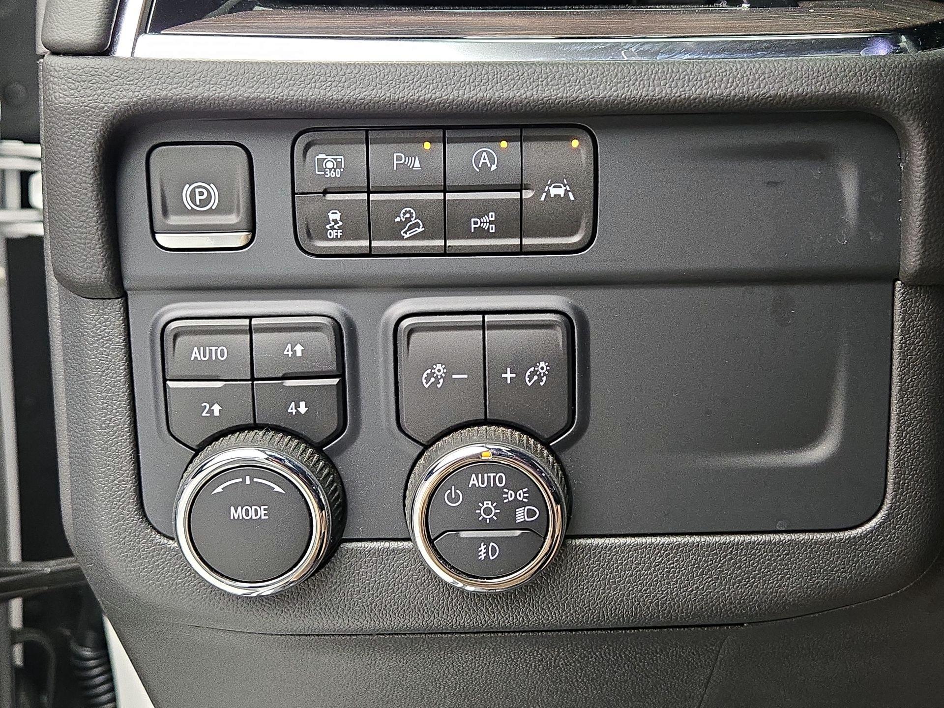 Thumbnail: 2025 Chevrolet Tahoe - 13