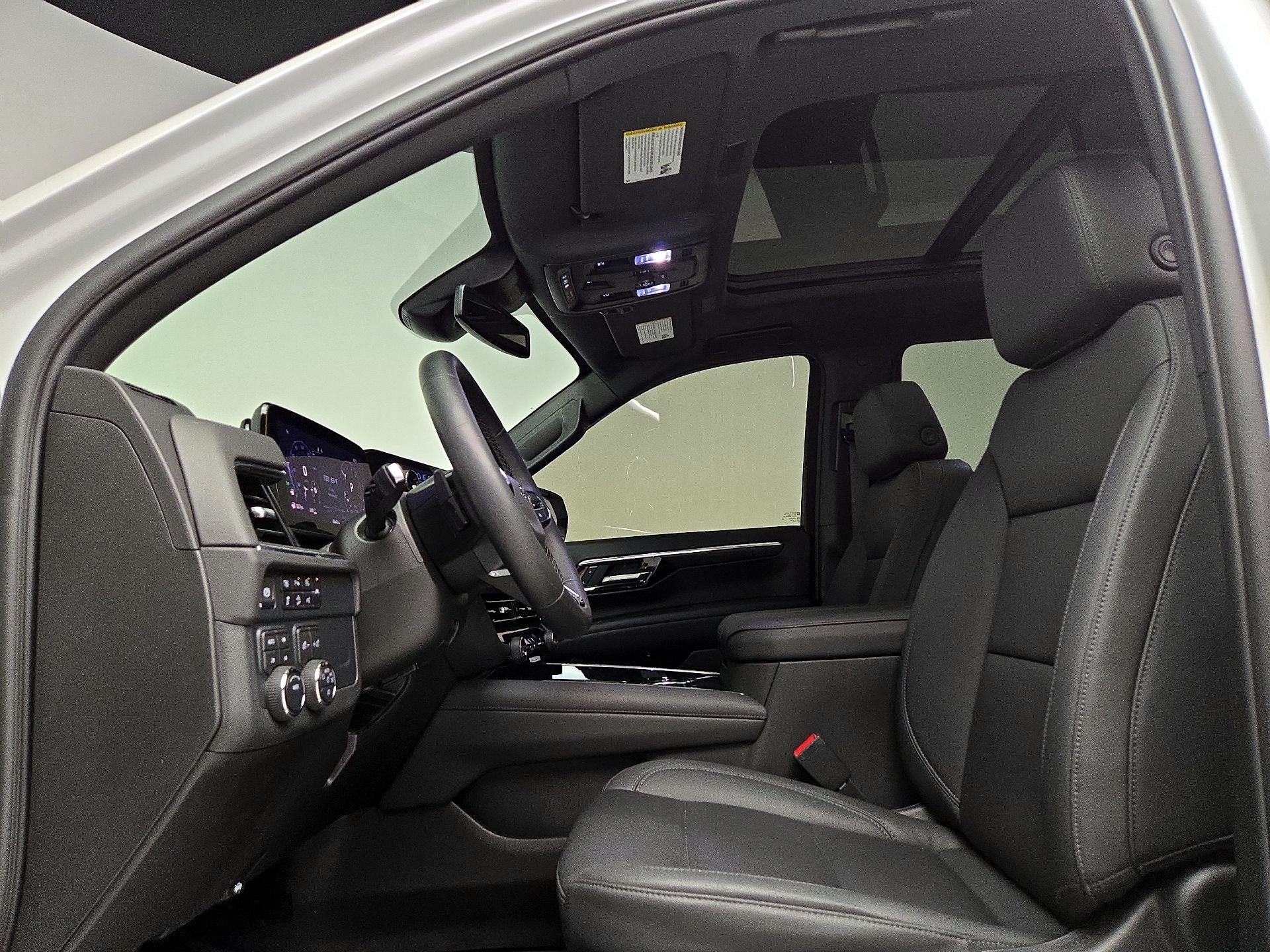 Thumbnail: 2025 Chevrolet Tahoe - 20