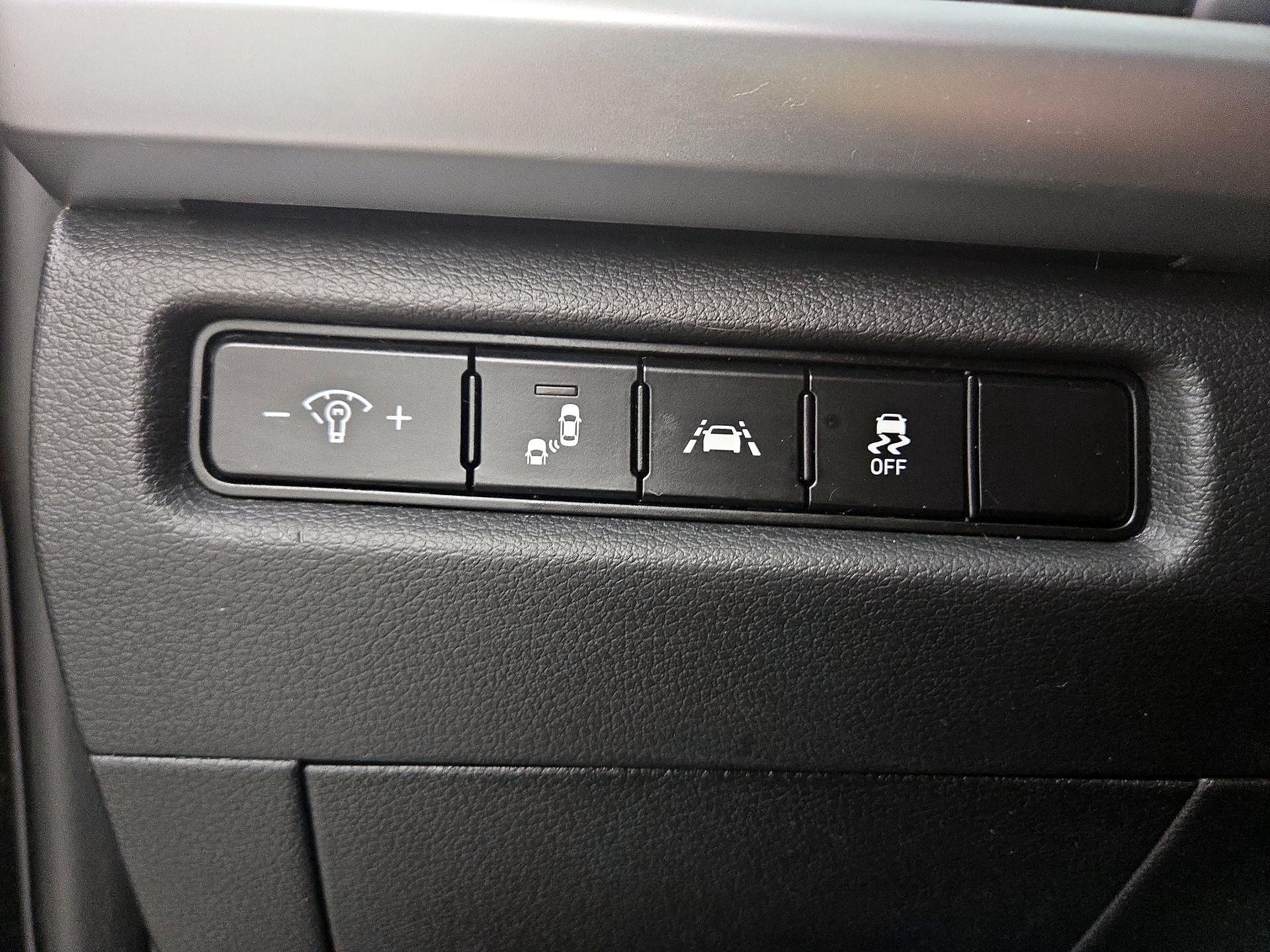 Thumbnail: 2021 Kia Telluride - 13