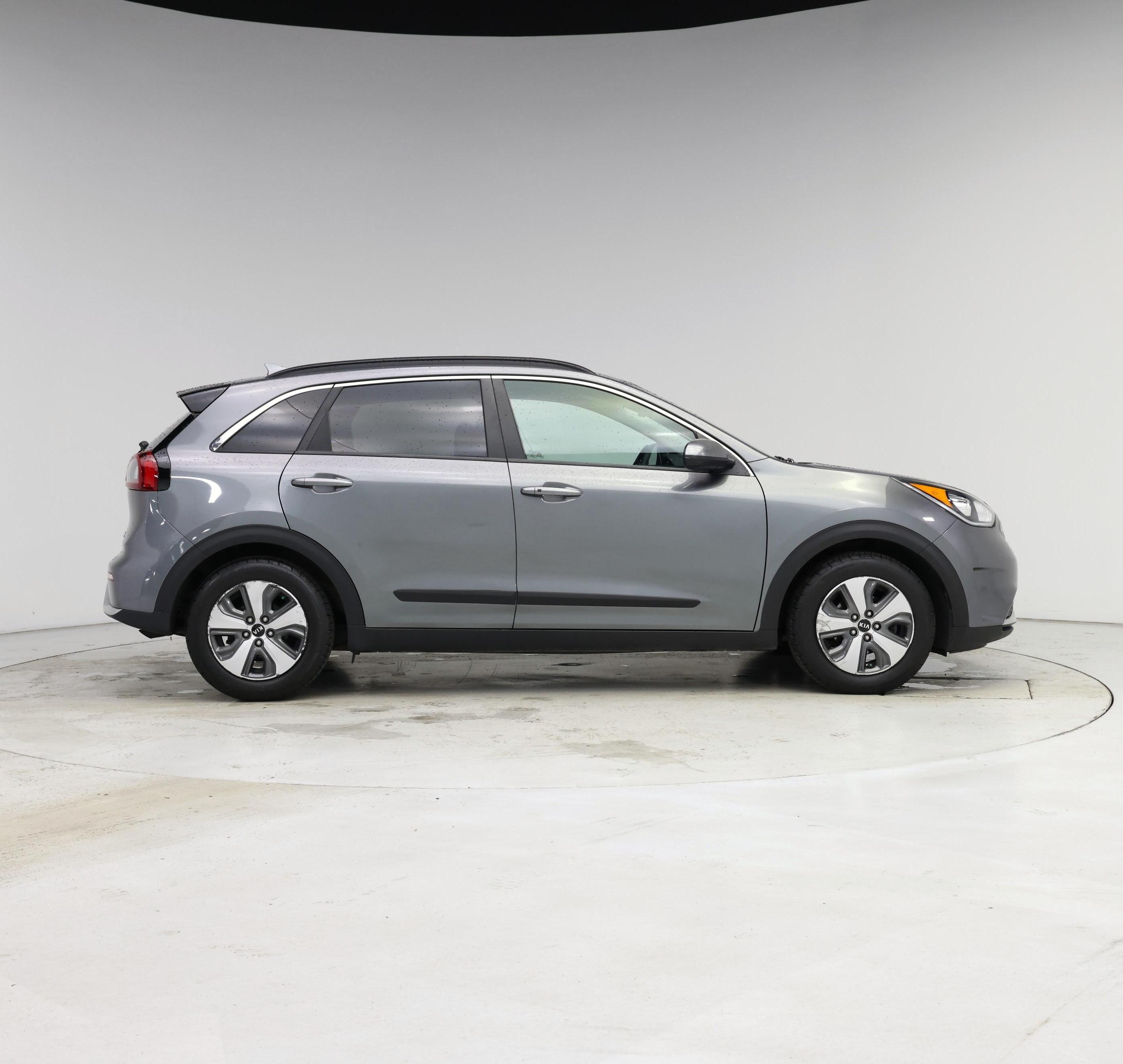 Thumbnail: 2018 Kia Niro - 7