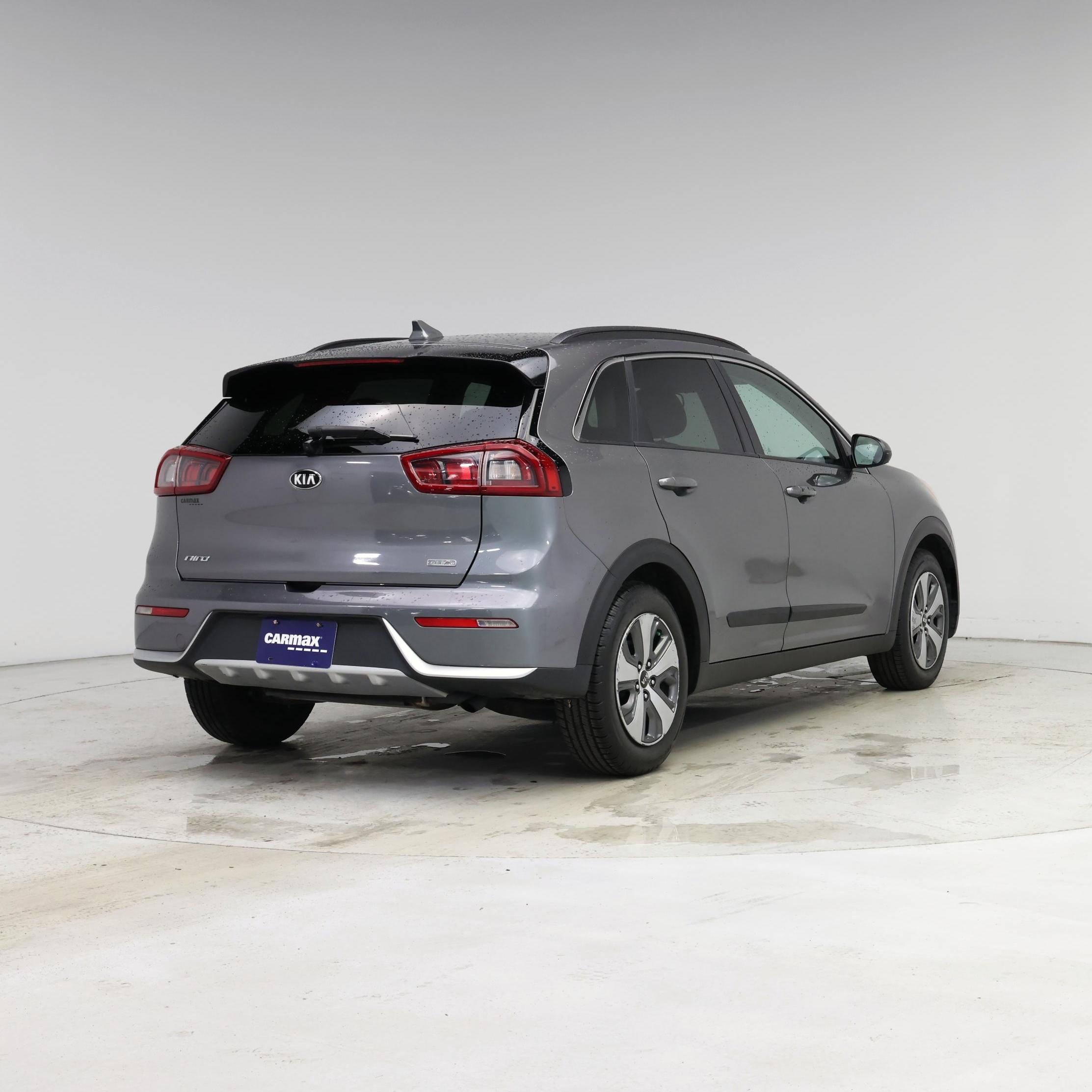 Thumbnail: 2018 Kia Niro - 8