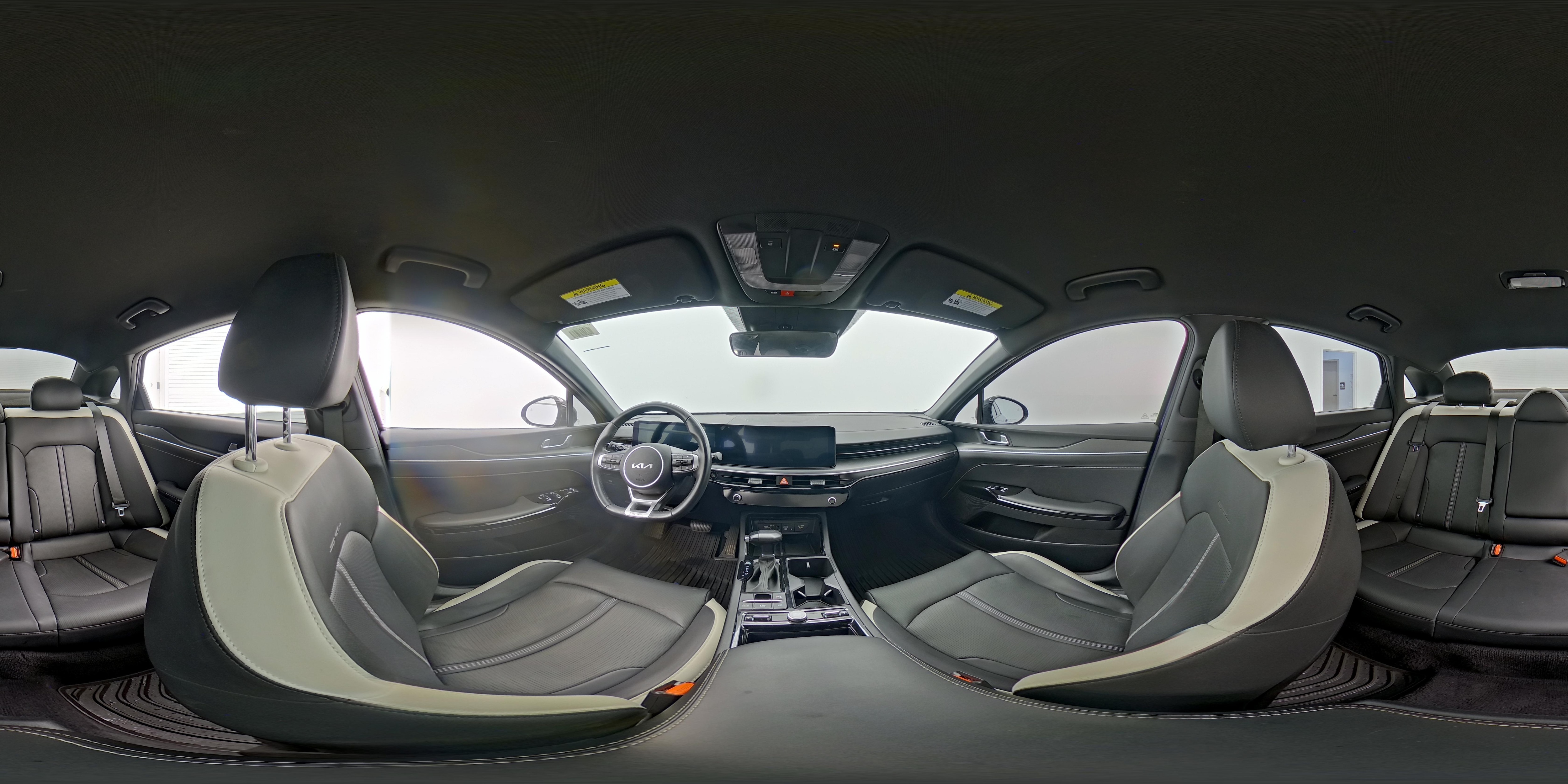 2025 Kia K5 GT-Line - Photo 25