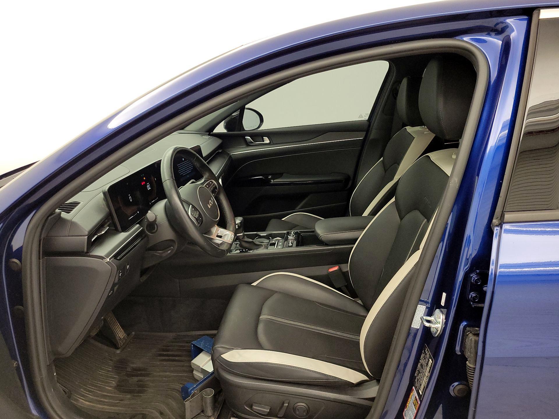 Thumbnail: 2025 Kia K5 - 11