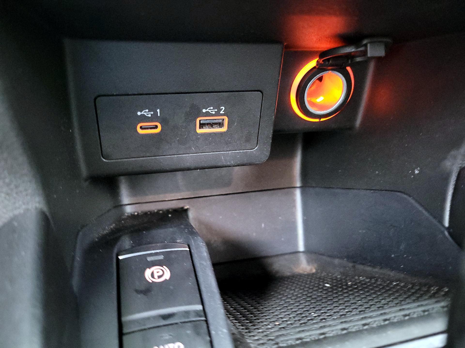 Thumbnail: 2021 Nissan Kicks - 18