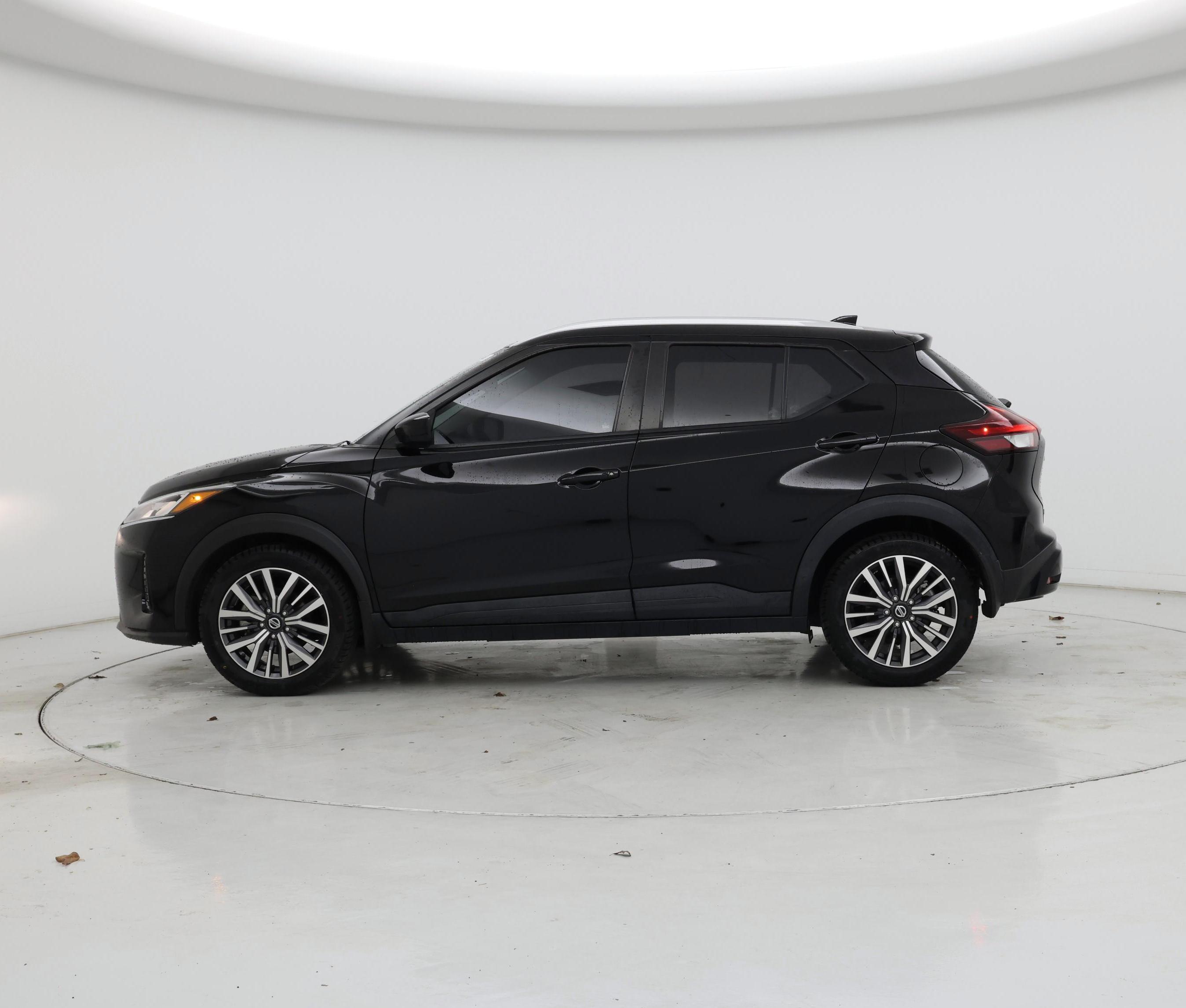 Thumbnail: 2021 Nissan Kicks - 3