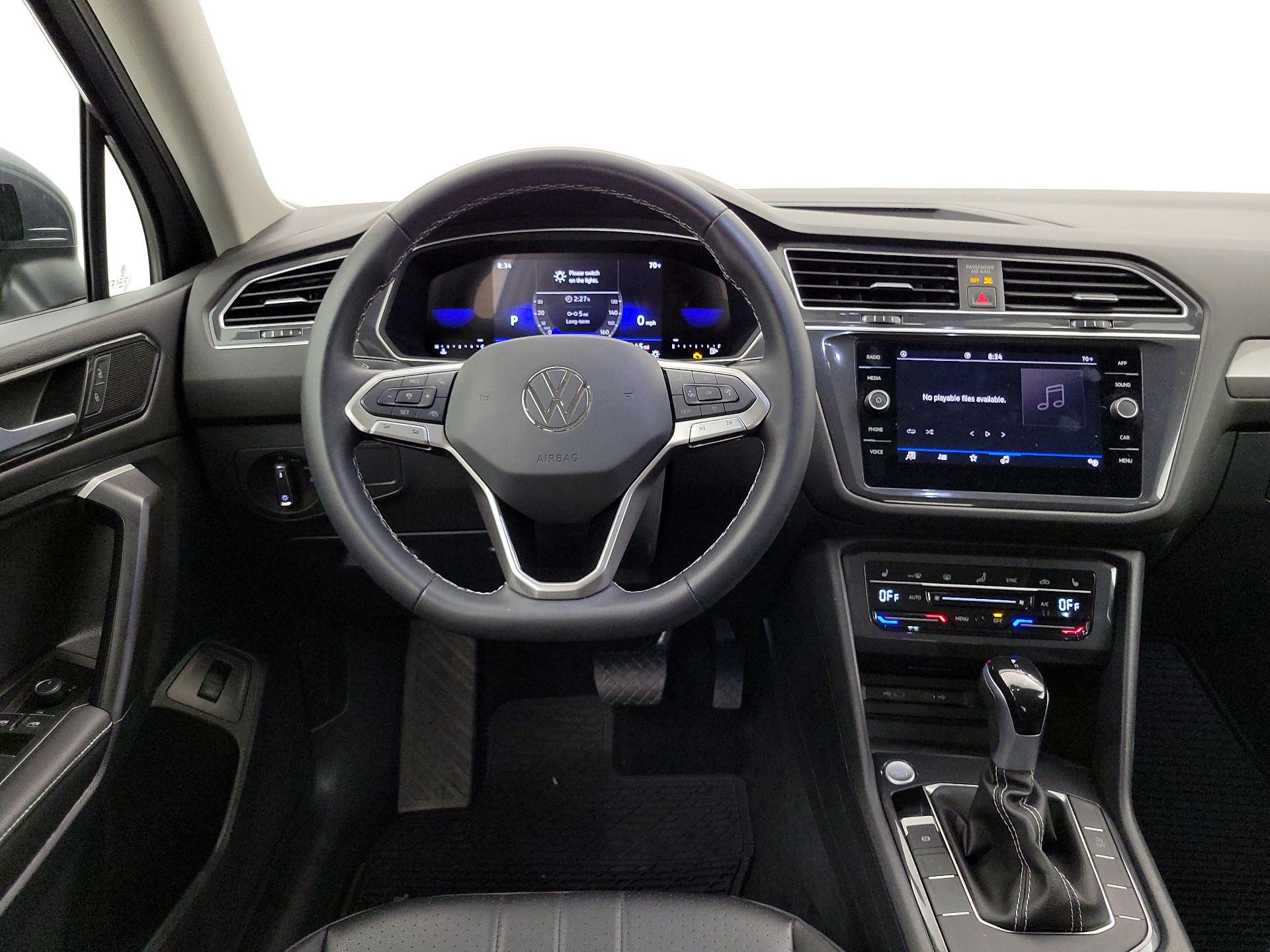 Thumbnail: 2024 Volkswagen Tiguan - 10