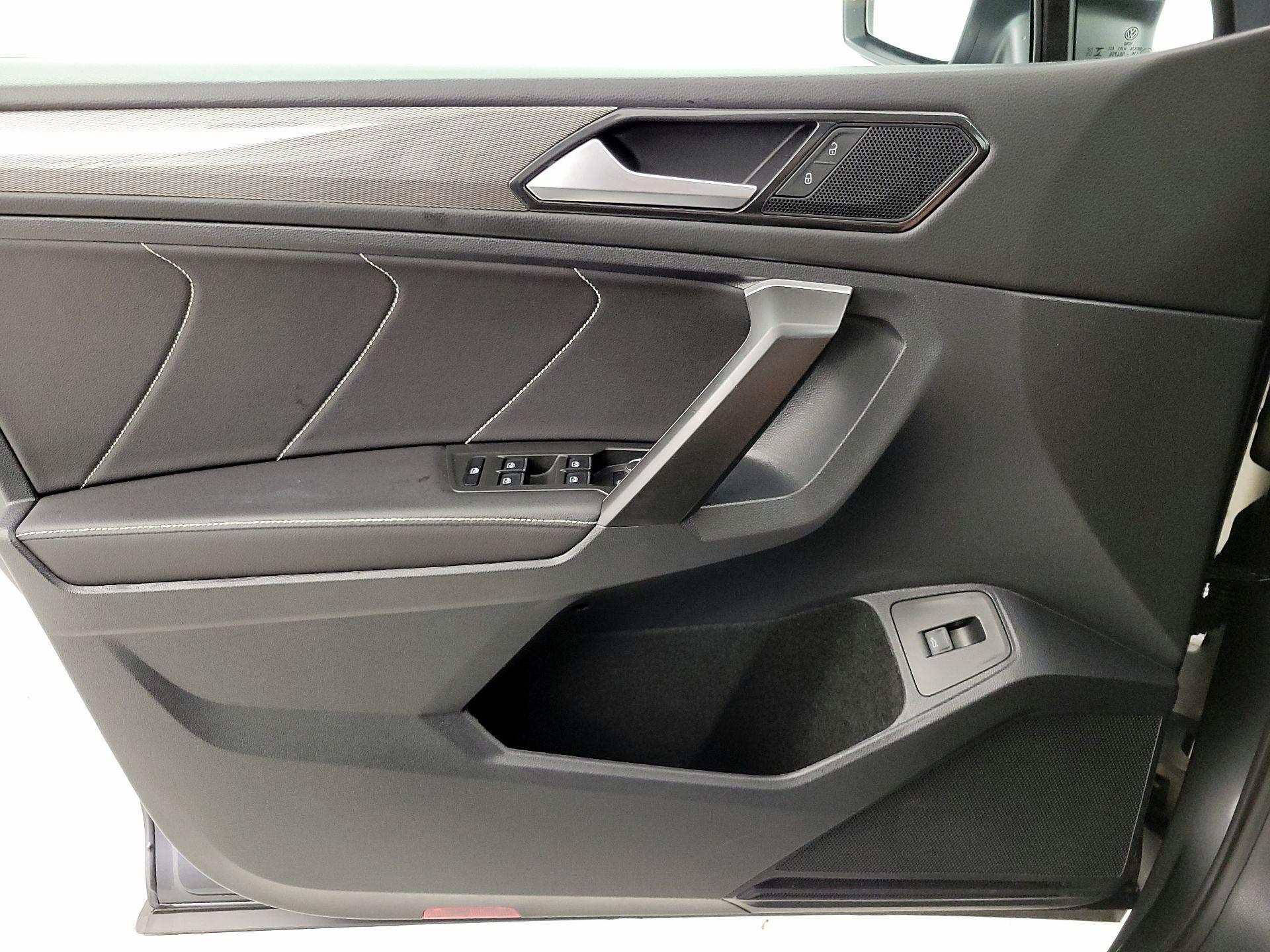 Thumbnail: 2024 Volkswagen Tiguan - 12