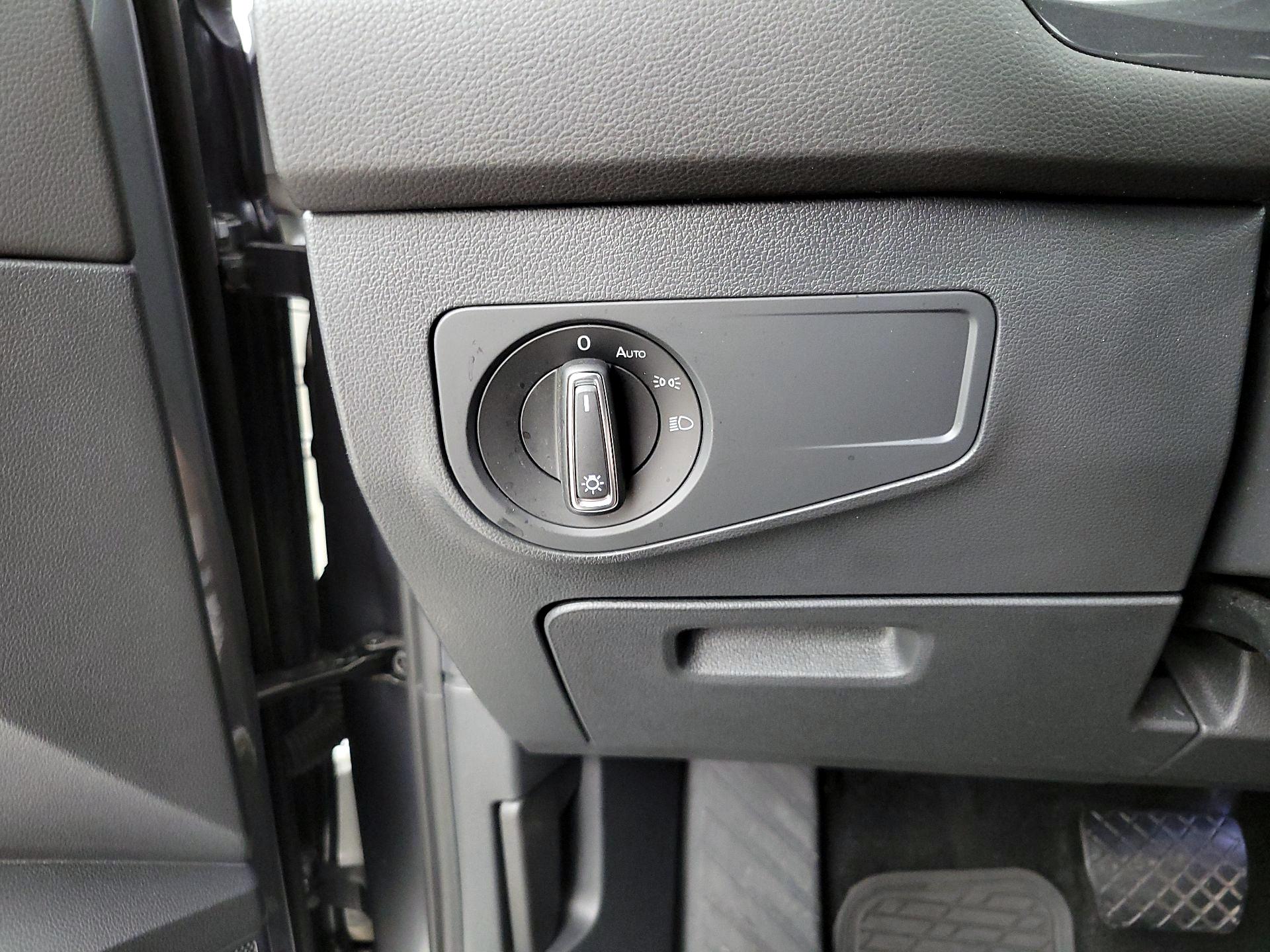 Thumbnail: 2024 Volkswagen Tiguan - 13