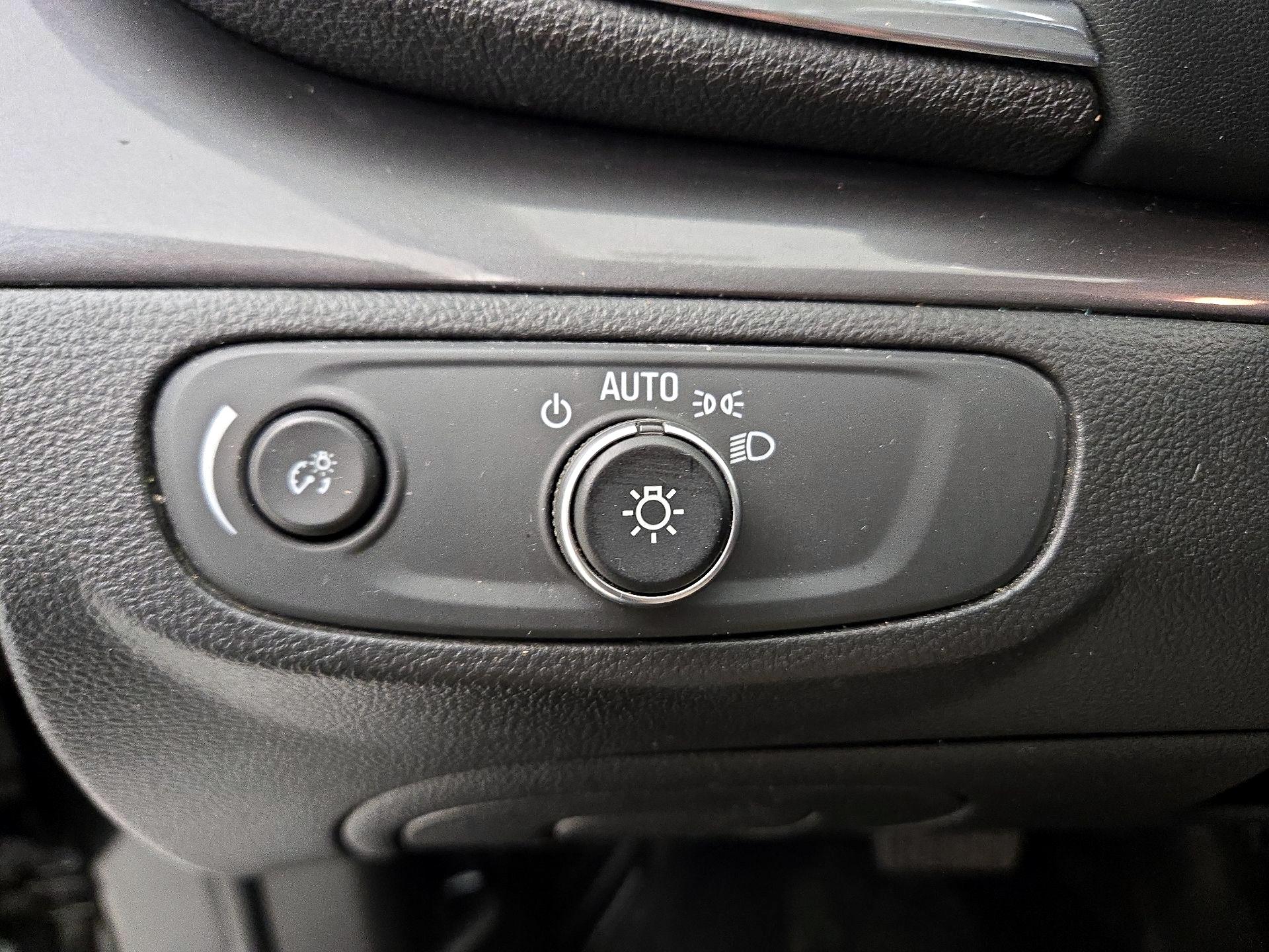 Thumbnail: 2020 Buick Encore - 13