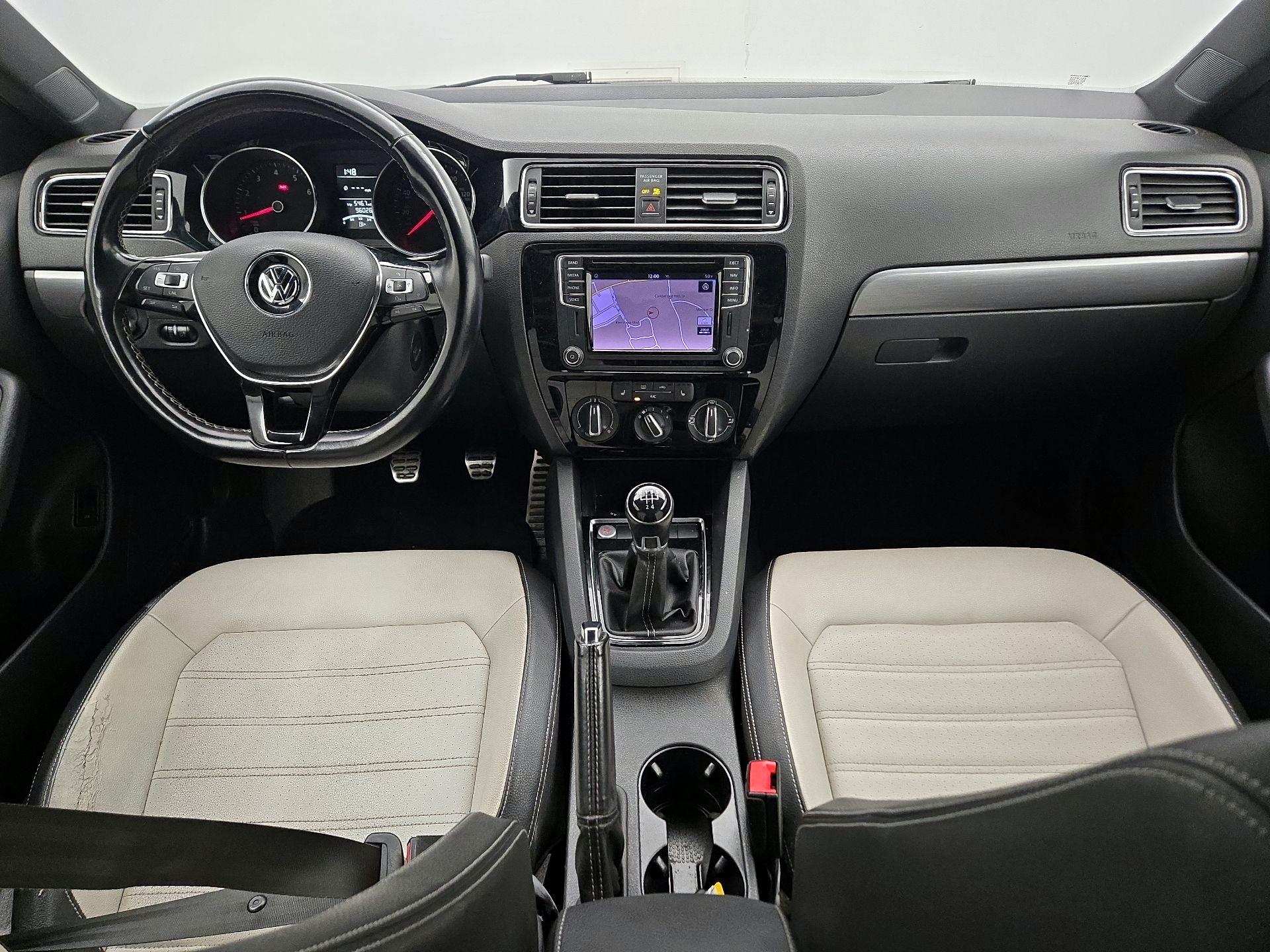 Thumbnail: 2016 Volkswagen Jetta - 9