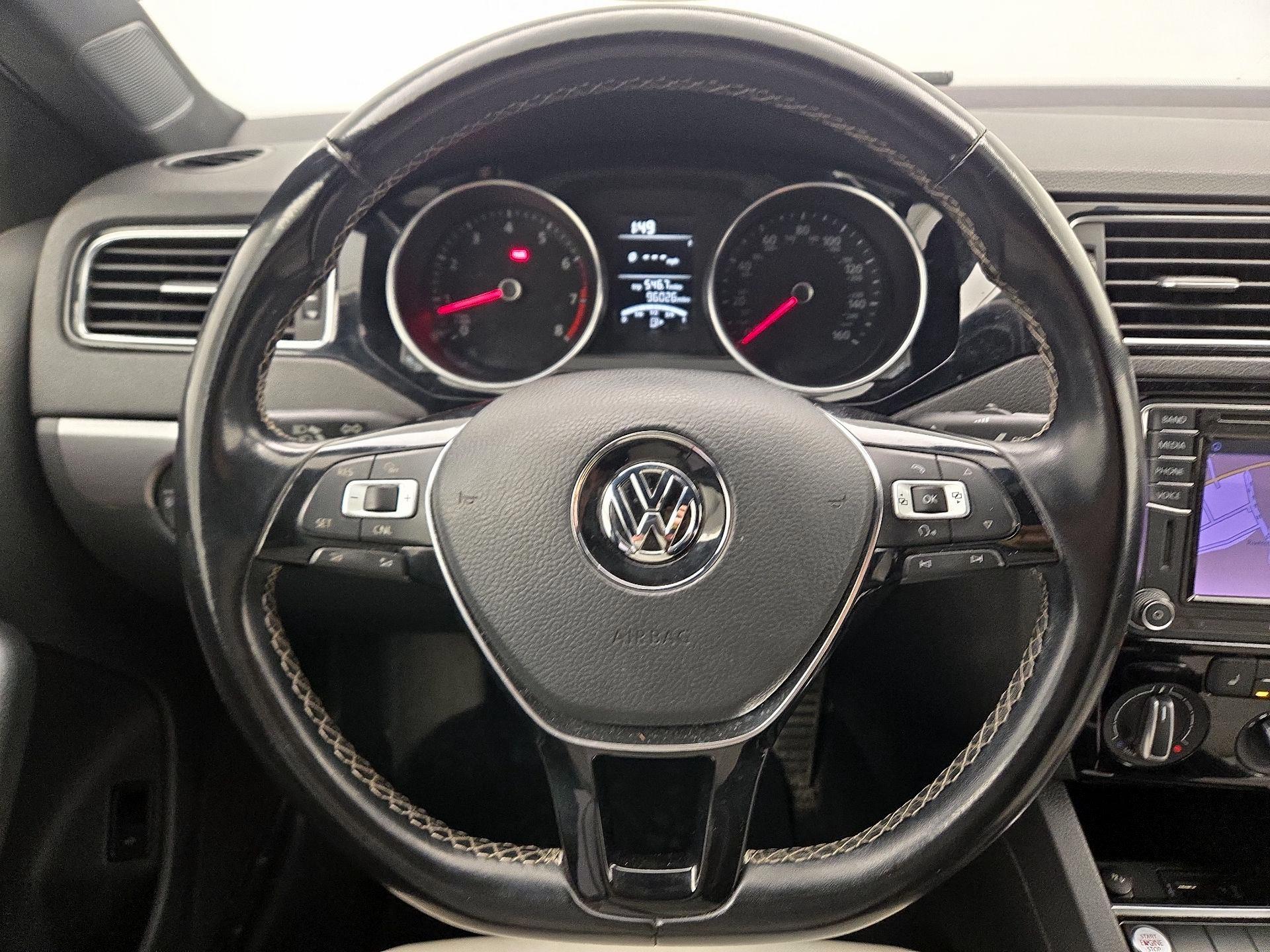 Thumbnail: 2016 Volkswagen Jetta - 10