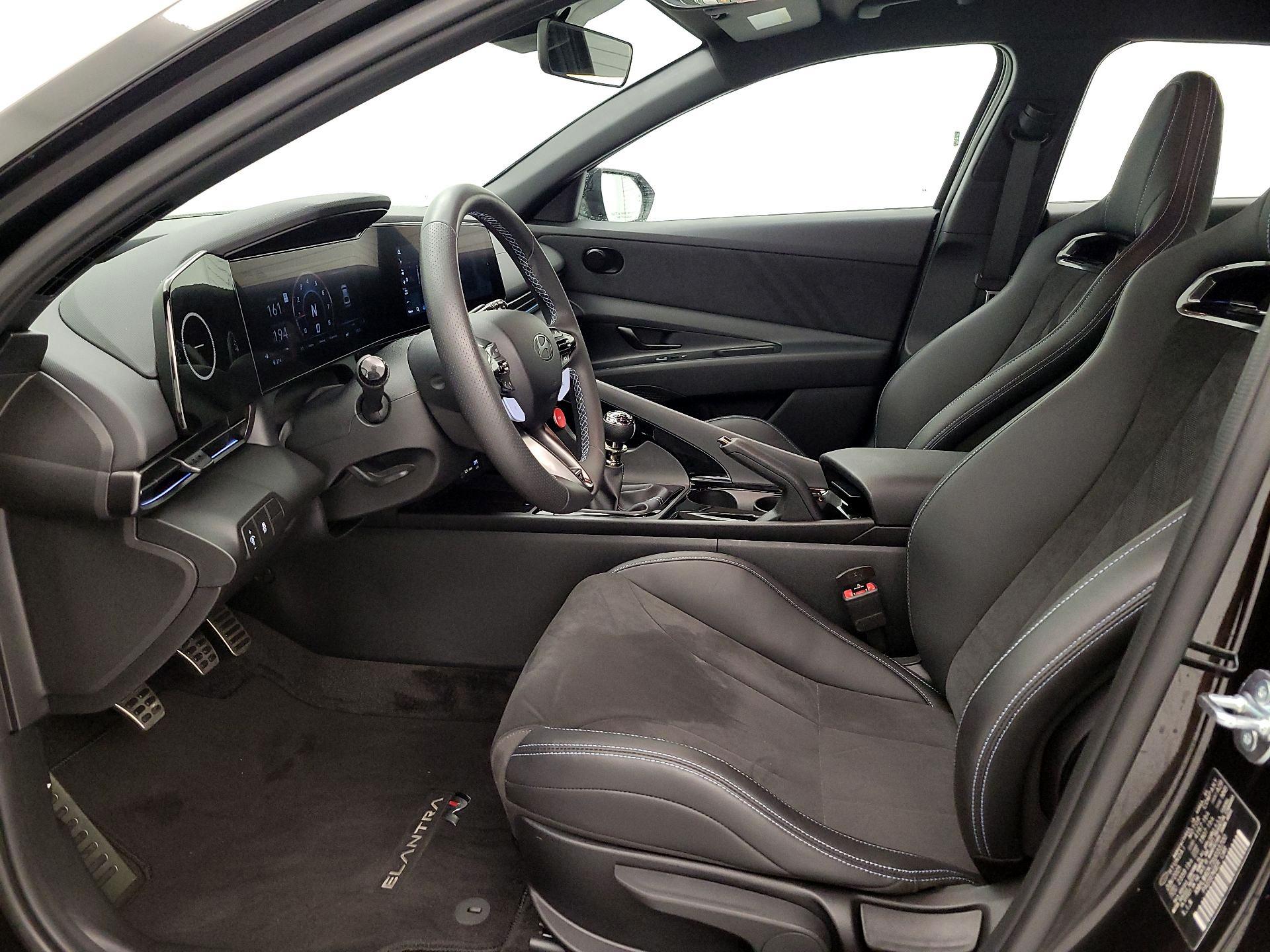 Thumbnail: 2025 Hyundai Elantra - 11