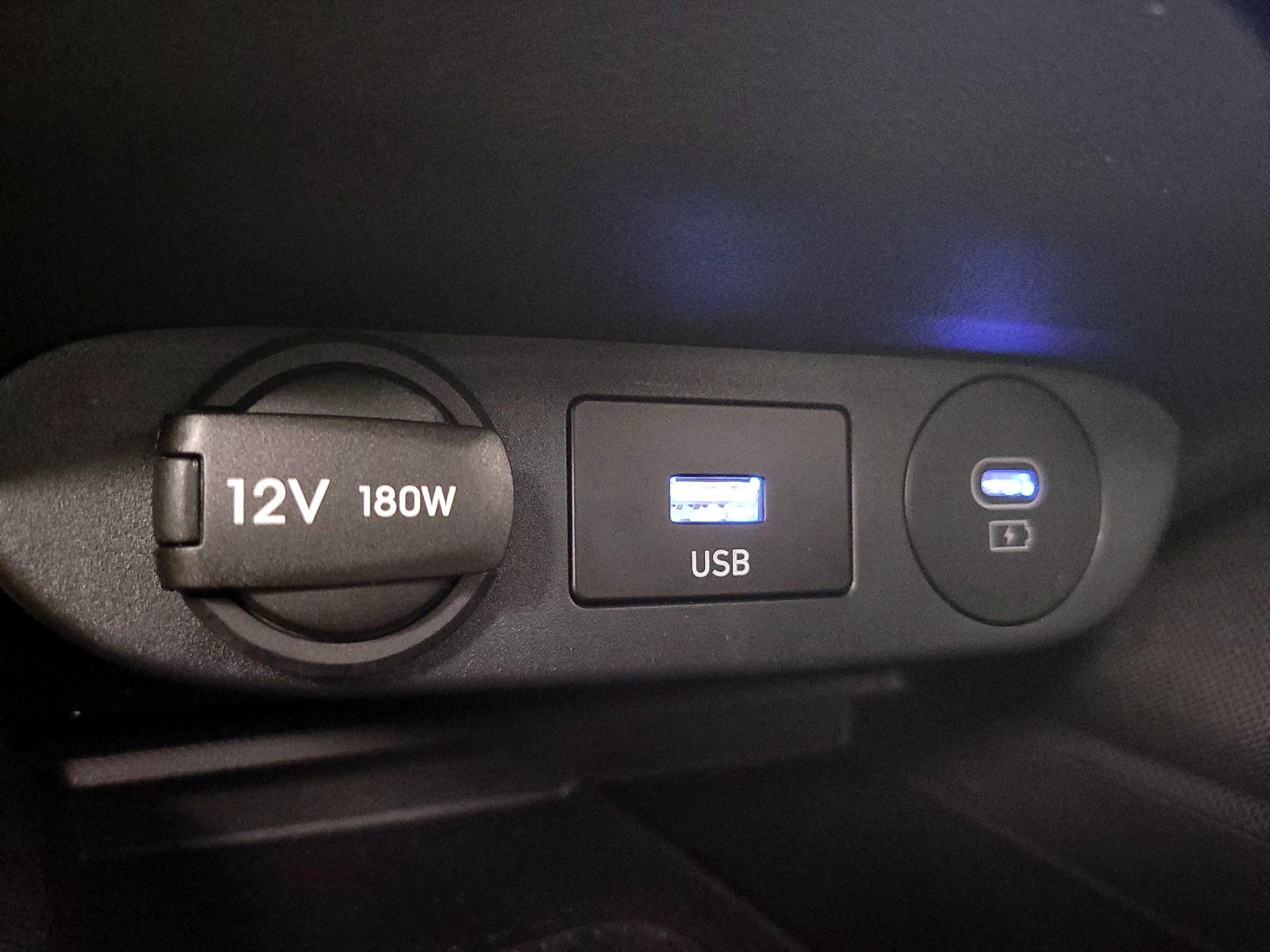 Thumbnail: 2025 Hyundai Elantra - 19