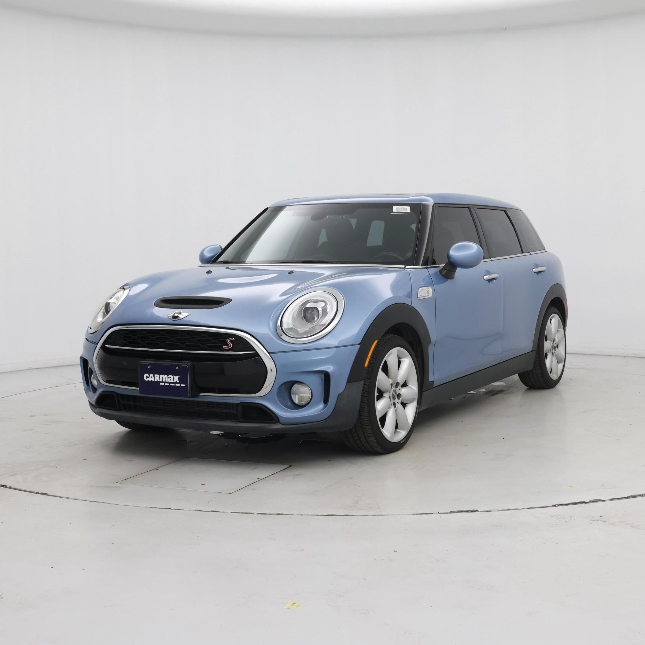 Thumbnail: 2017 MINI Cooper Clubman - 4