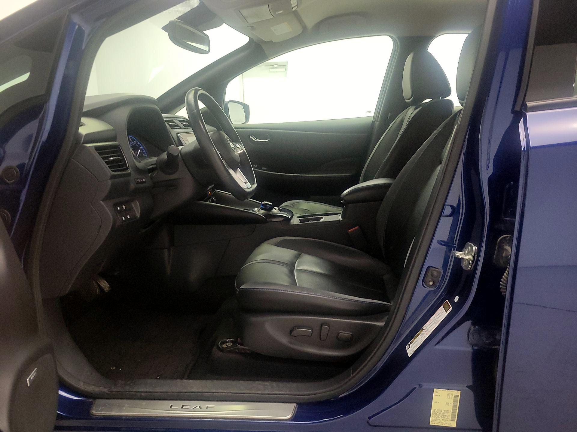 Thumbnail: 2020 Nissan Leaf - 11