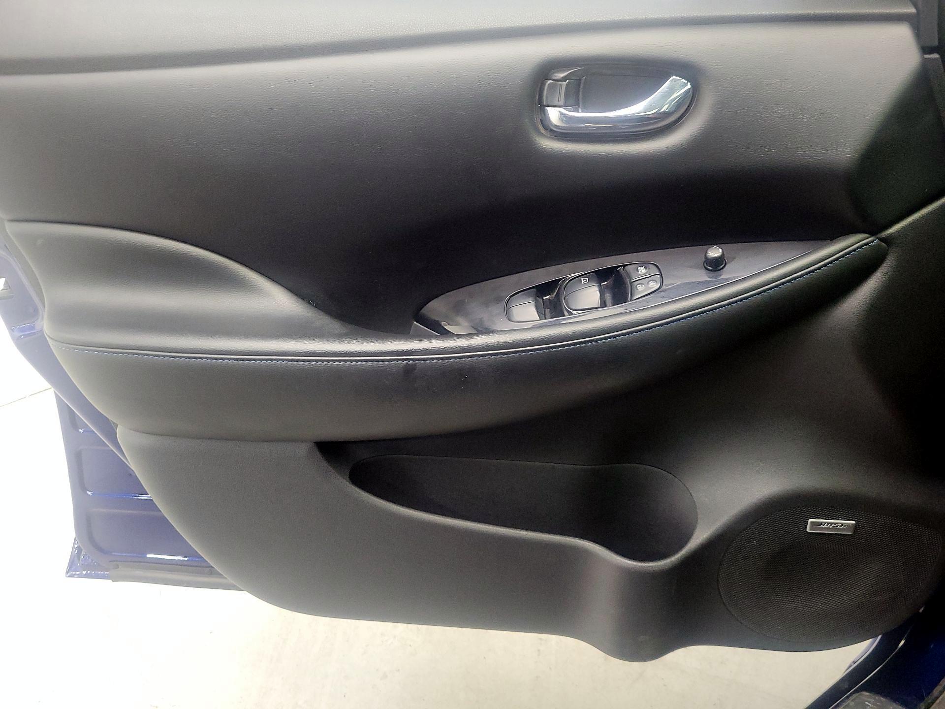Thumbnail: 2020 Nissan Leaf - 12