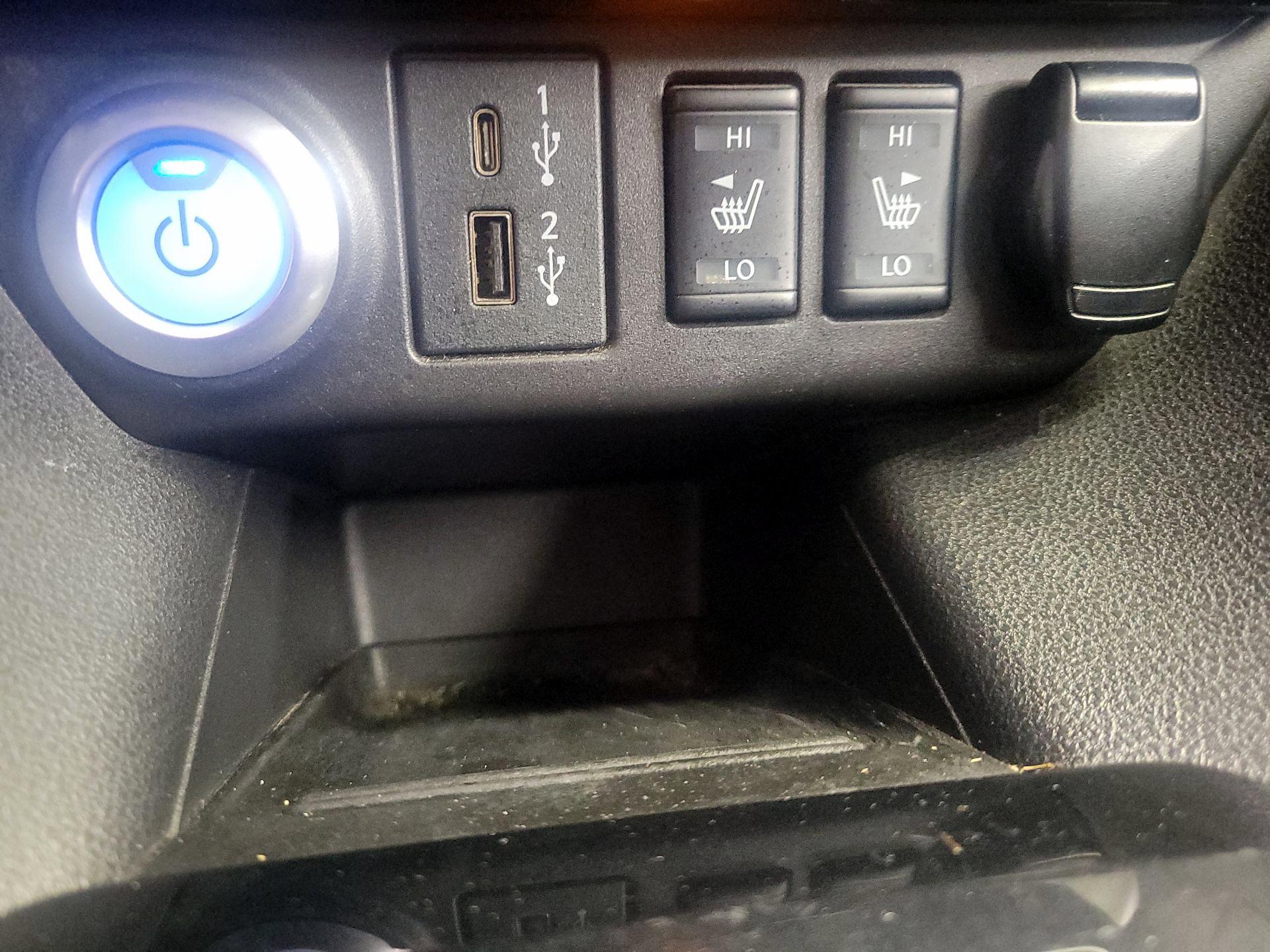 Thumbnail: 2020 Nissan Leaf - 19