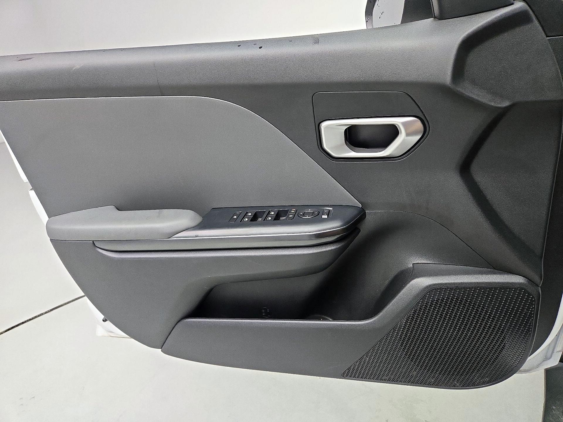 Thumbnail: 2025 Kia K4 - 12