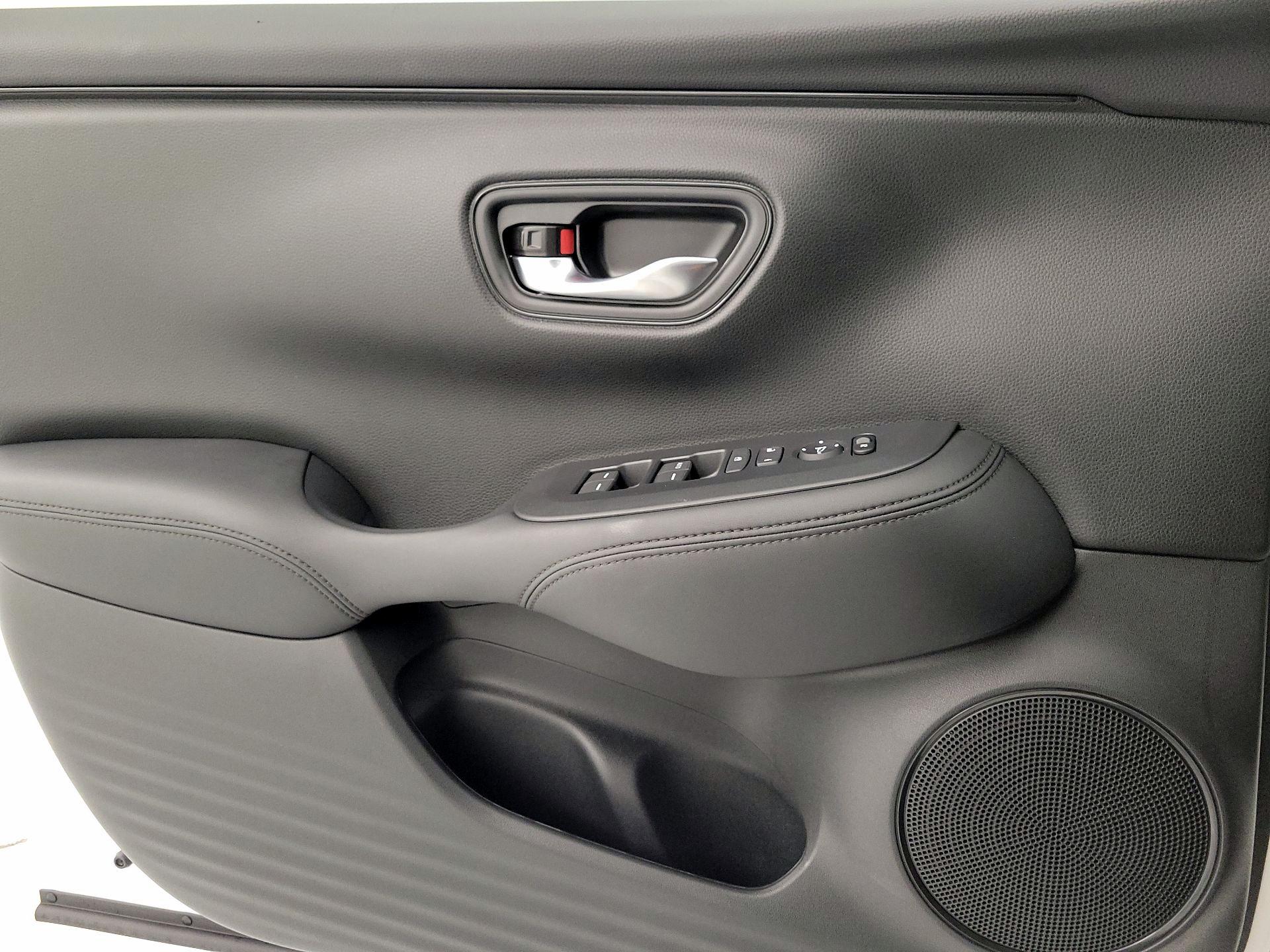 Thumbnail: 2025 Honda HR-V - 12