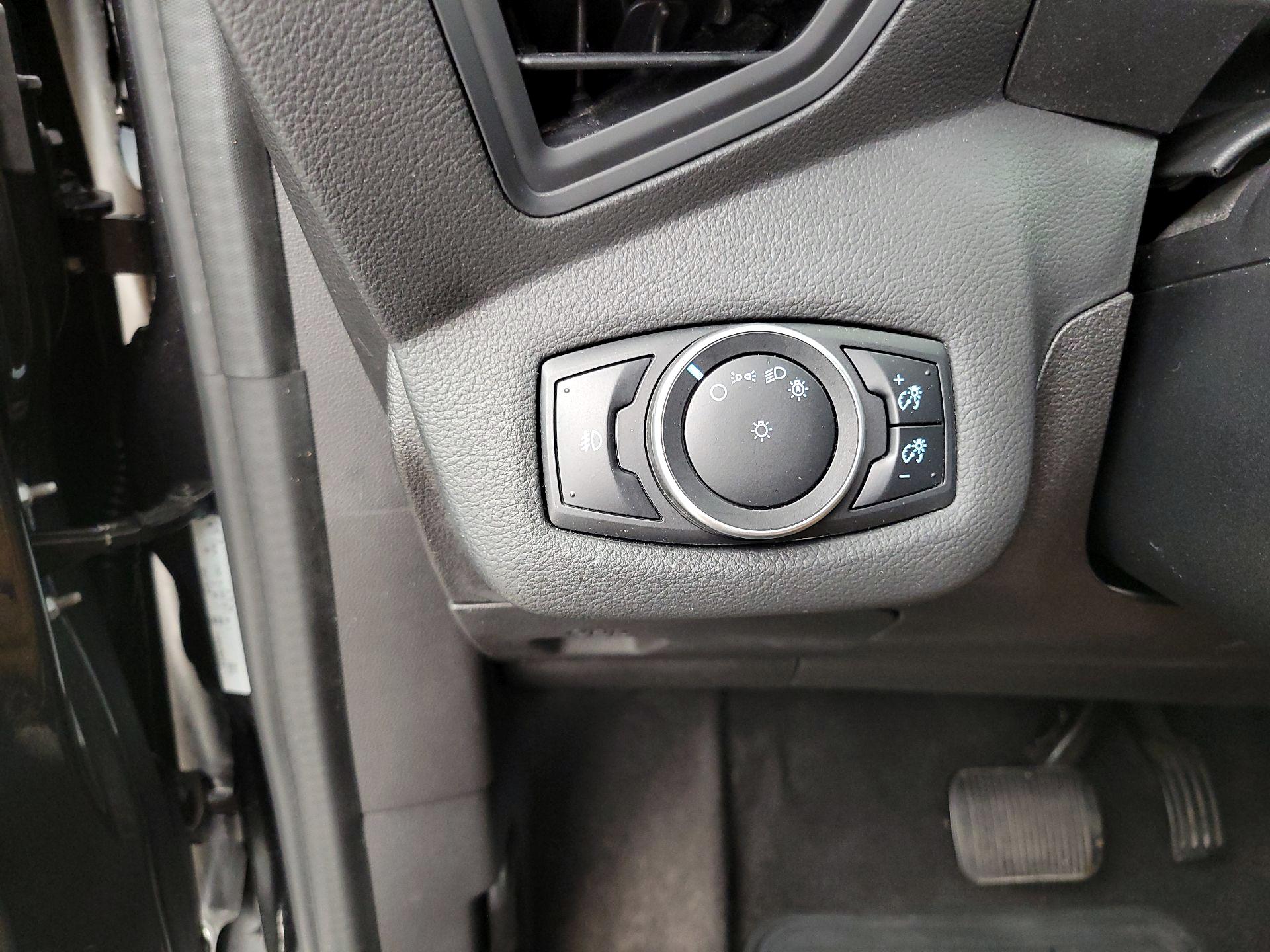 Thumbnail: 2017 Ford C-Max - 13