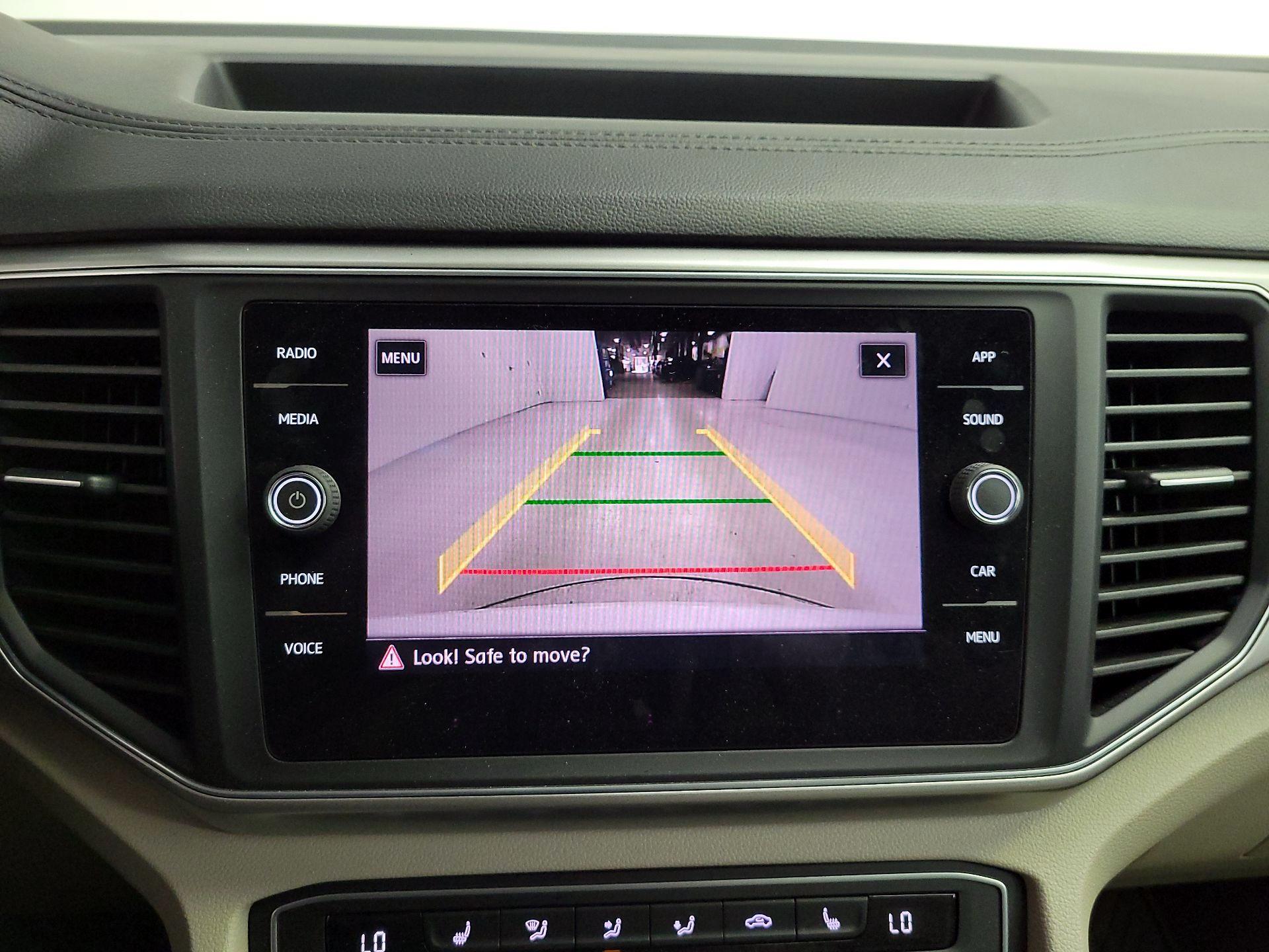 Thumbnail: 2018 Volkswagen Atlas - 14