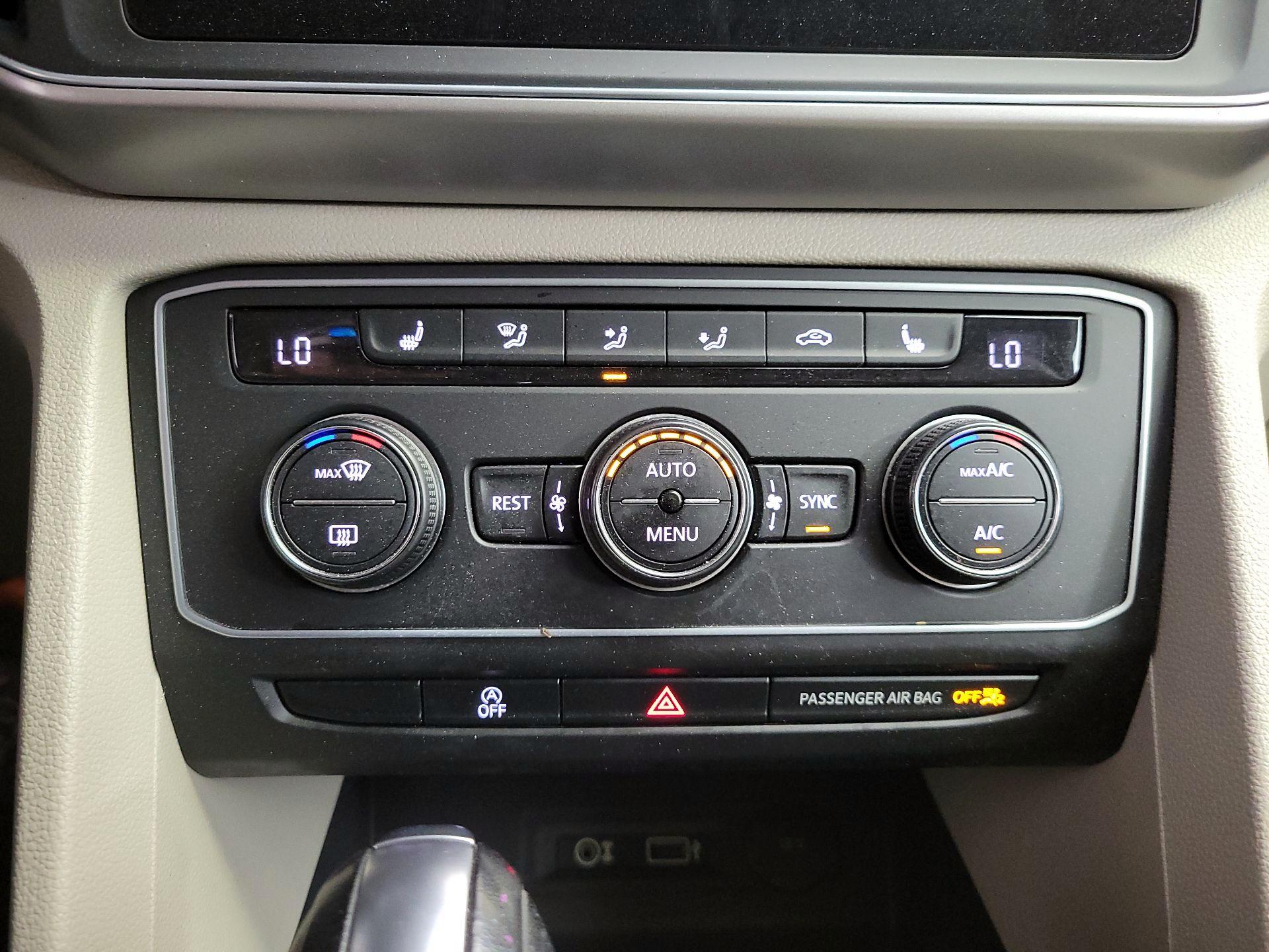 Thumbnail: 2018 Volkswagen Atlas - 16