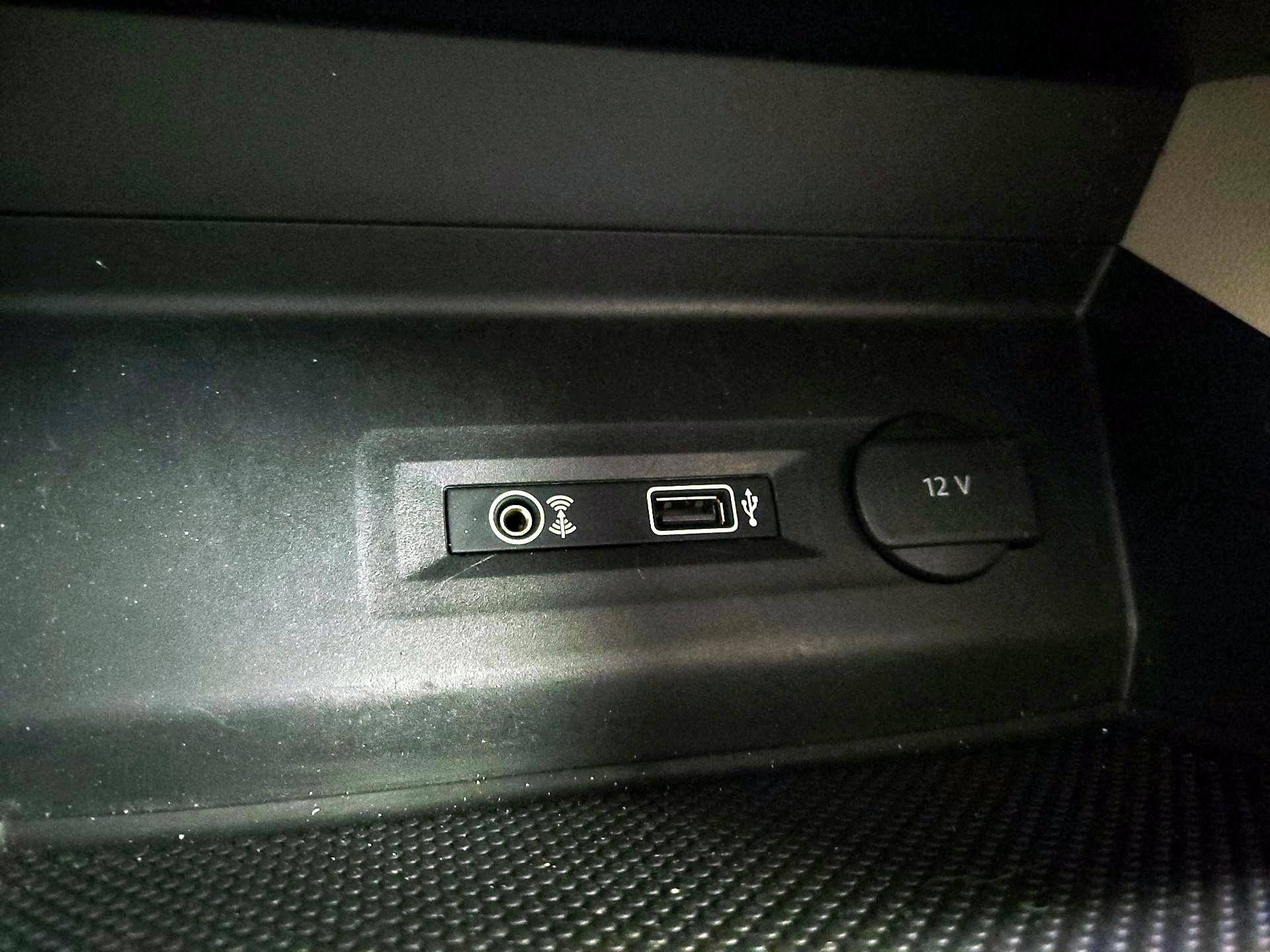 Thumbnail: 2018 Volkswagen Atlas - 18