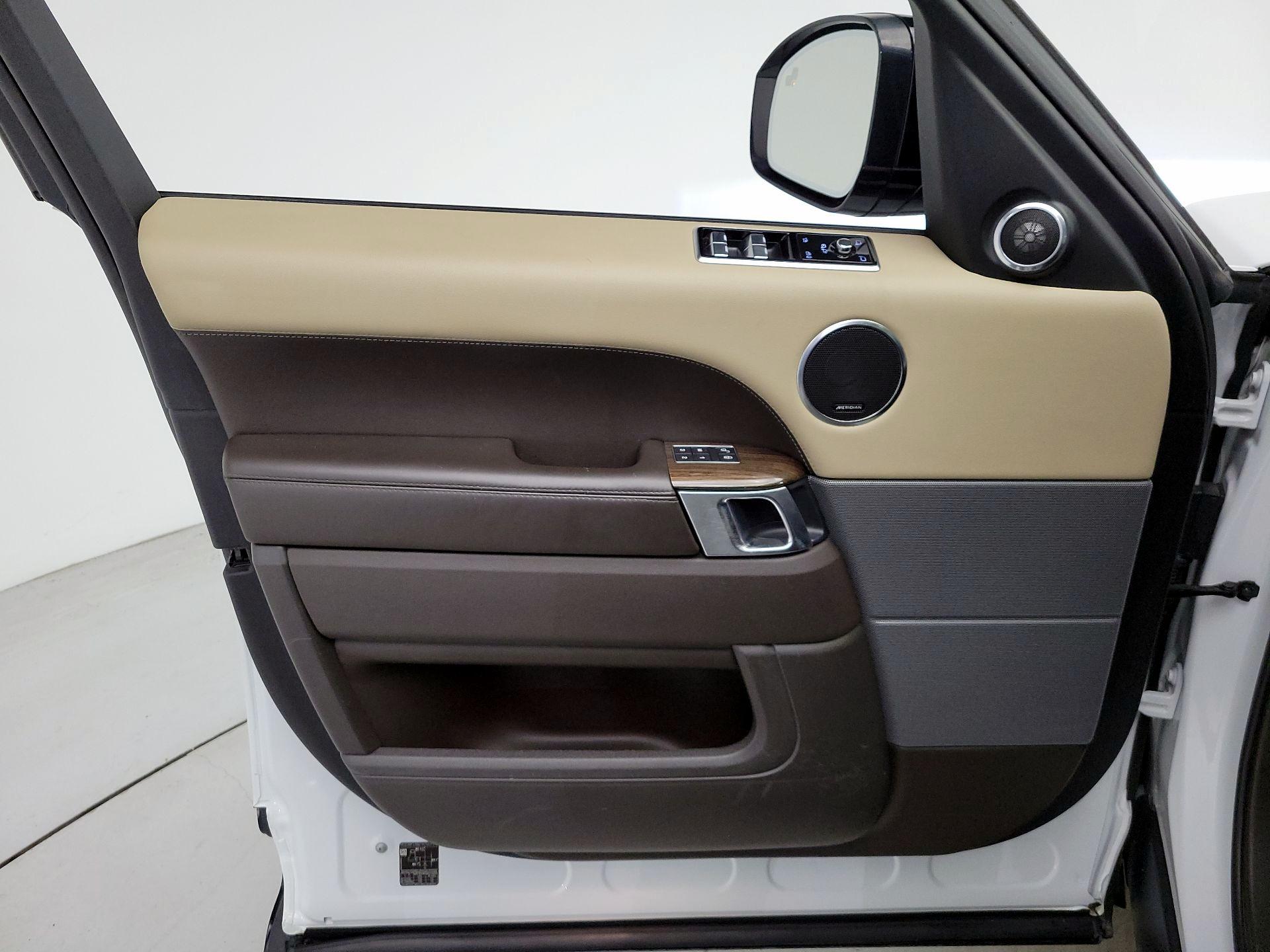 Thumbnail: 2018 Land Rover Range Rover Sport - 12