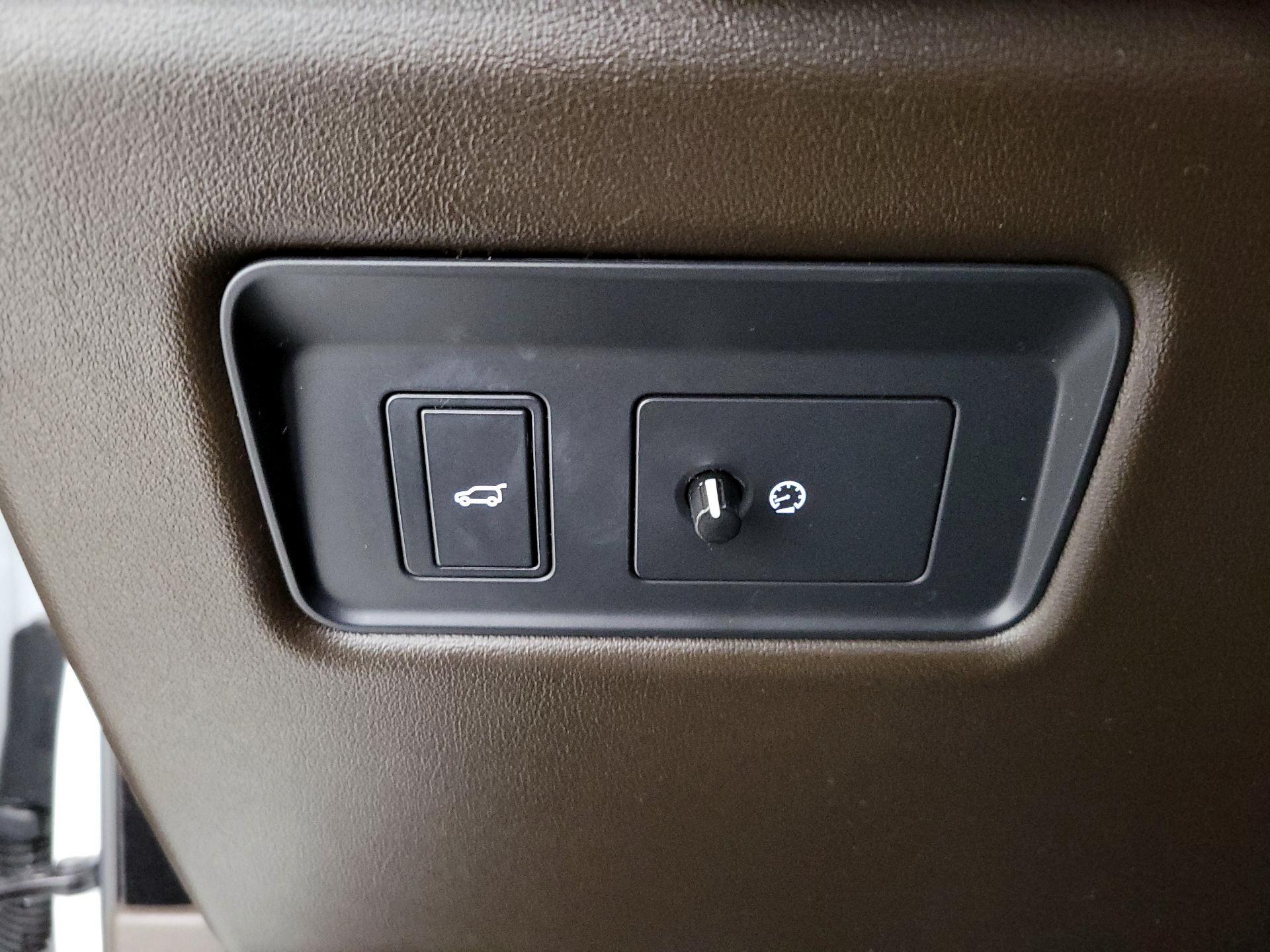 Thumbnail: 2018 Land Rover Range Rover Sport - 13