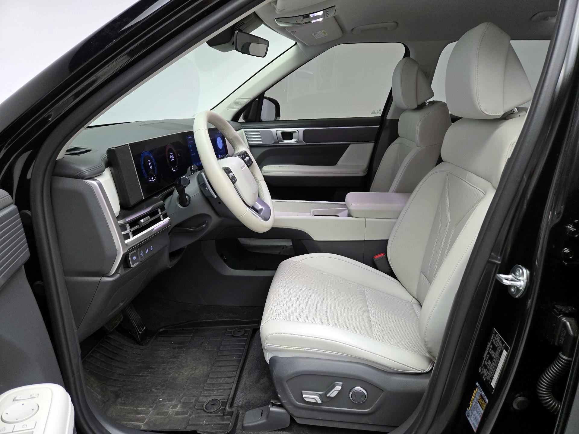 Thumbnail: 2025 Hyundai Santa Fe - 11