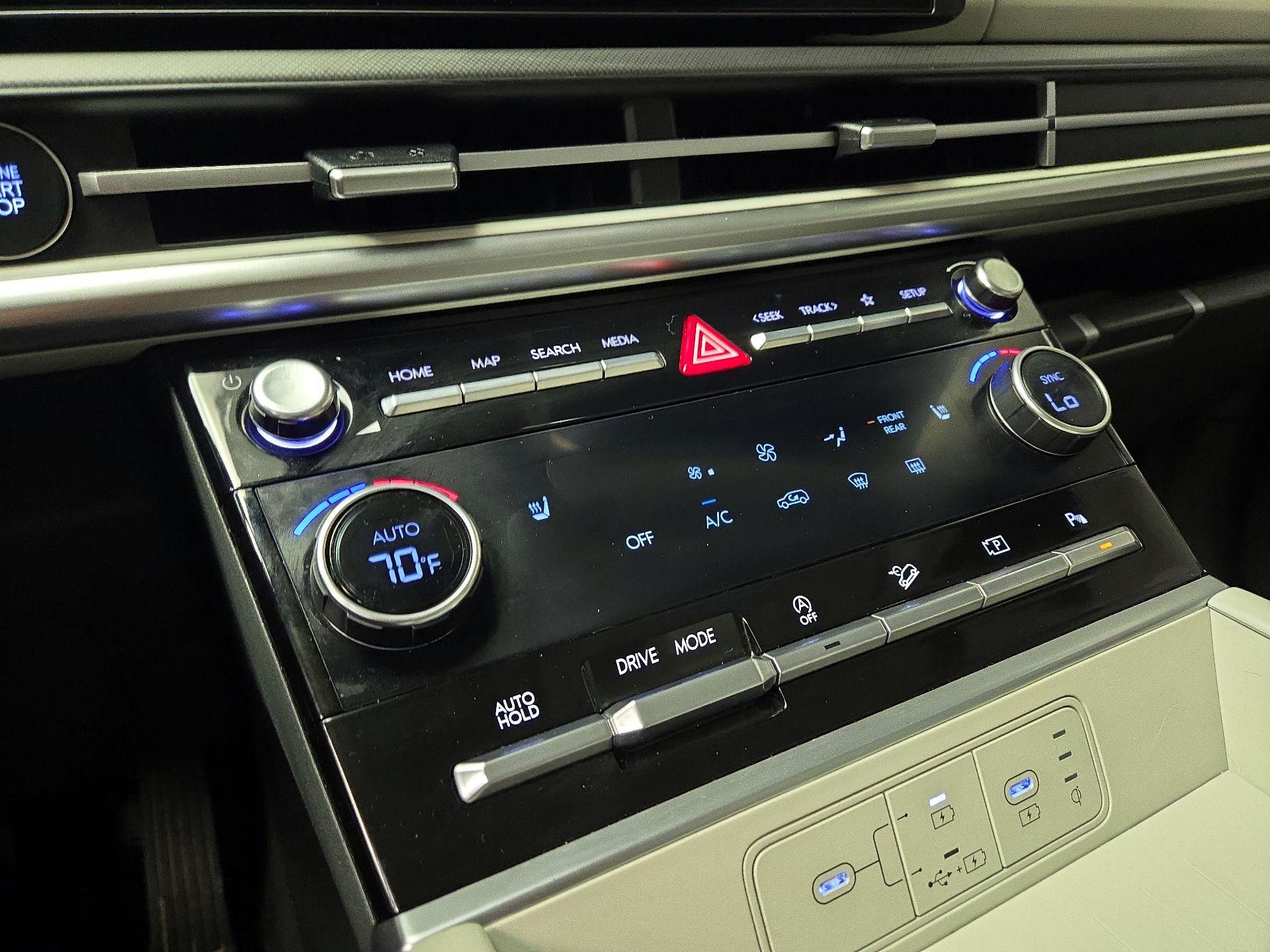 Thumbnail: 2025 Hyundai Santa Fe - 16