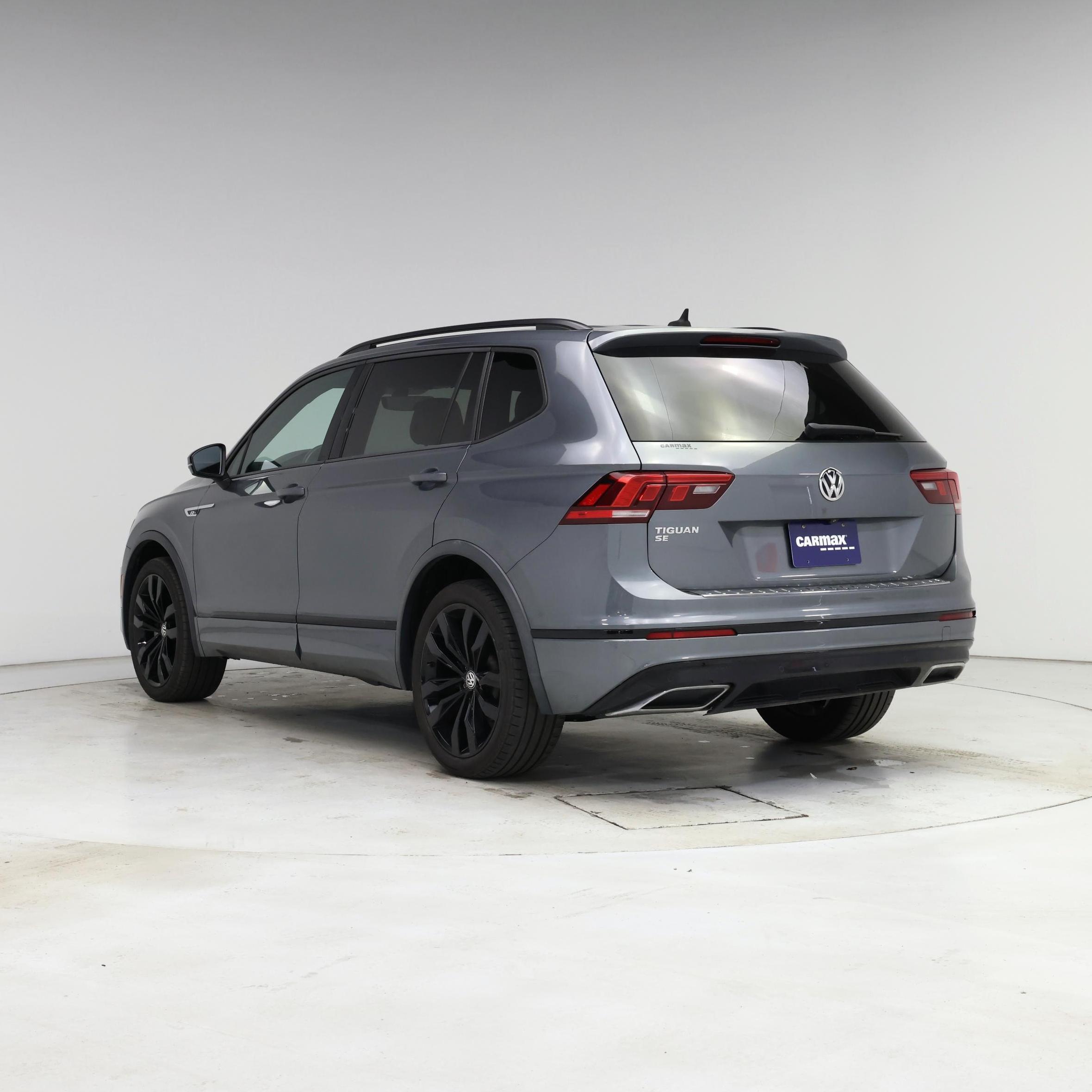 Thumbnail: 2021 Volkswagen Tiguan - 2