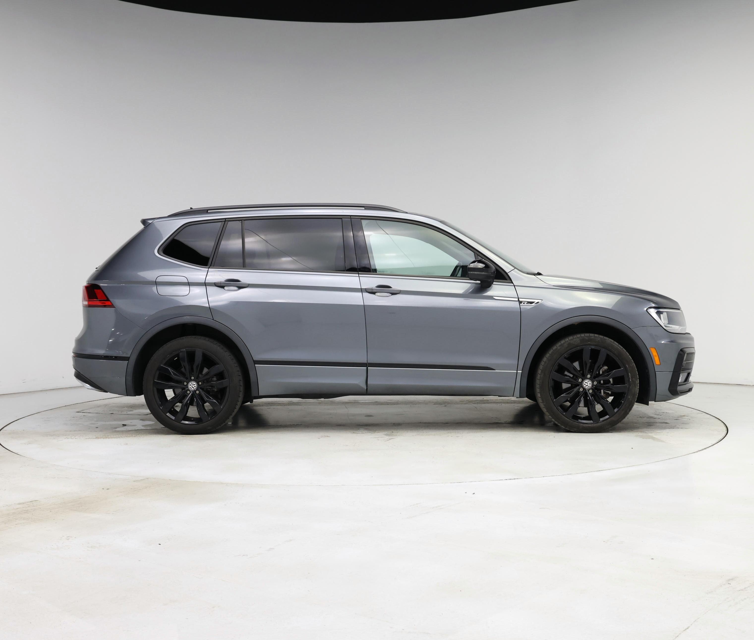 Thumbnail: 2021 Volkswagen Tiguan - 7