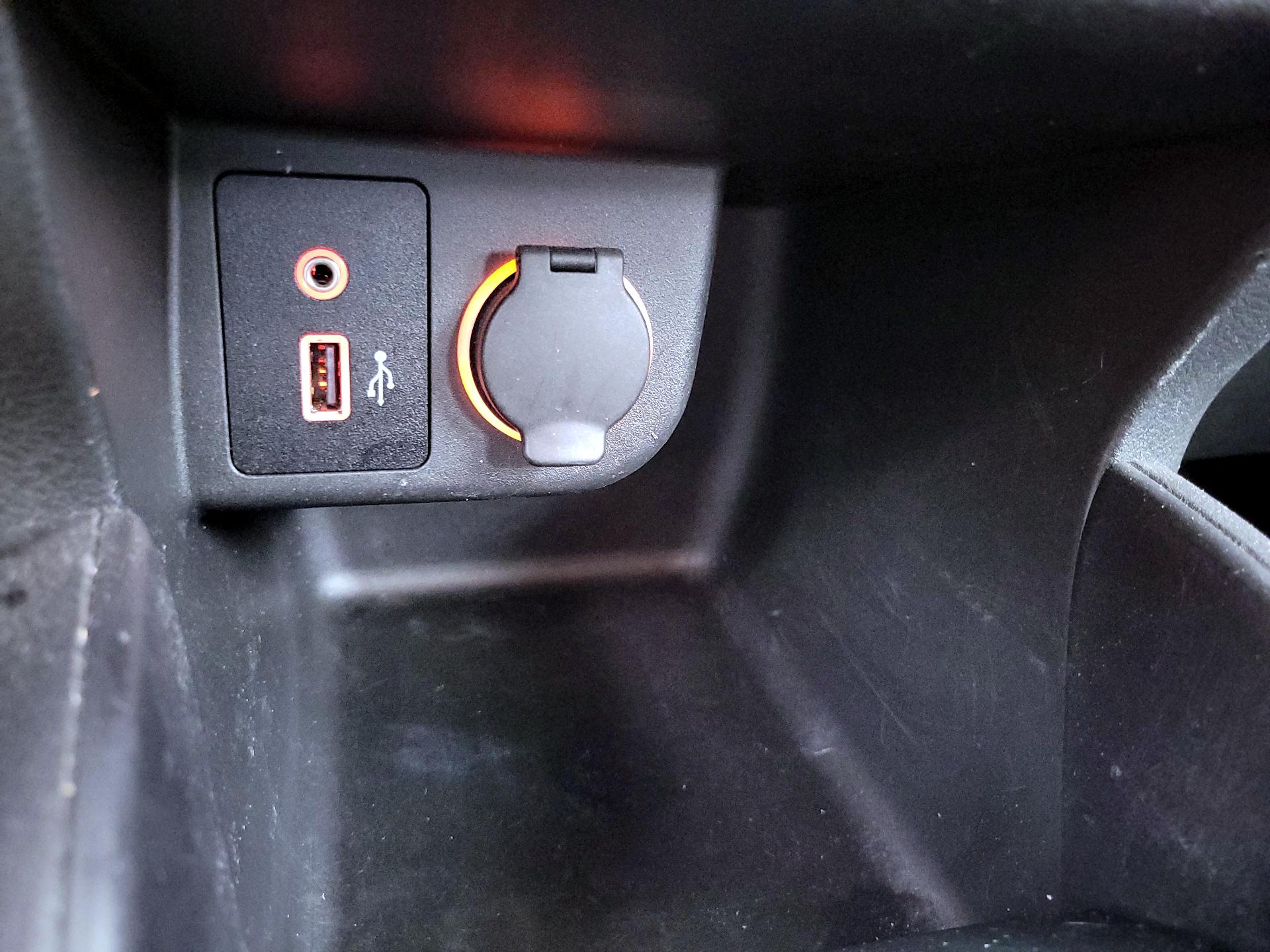 Thumbnail: 2023 Nissan Kicks - 18