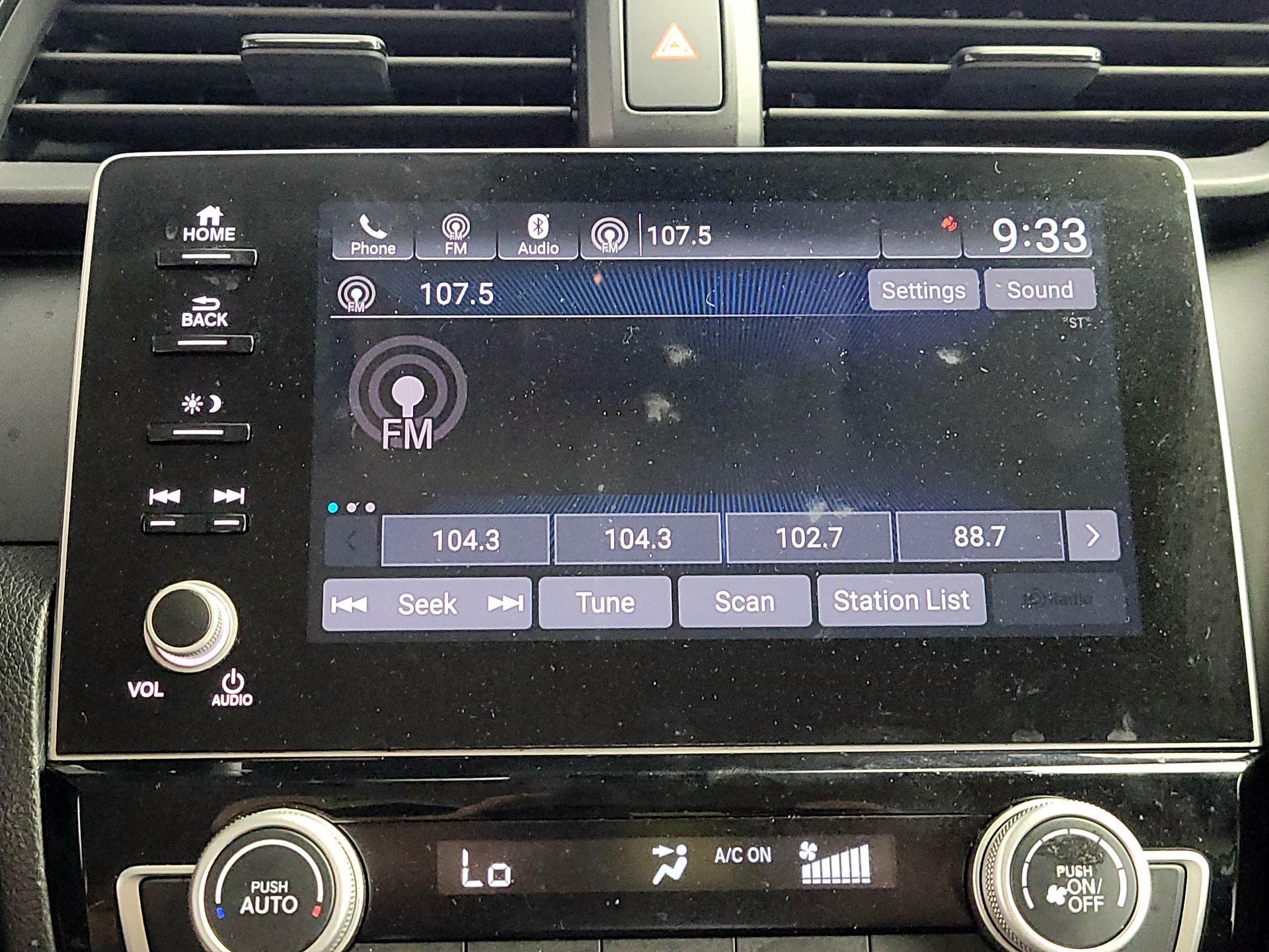 Thumbnail: 2019 Honda Insight - 15