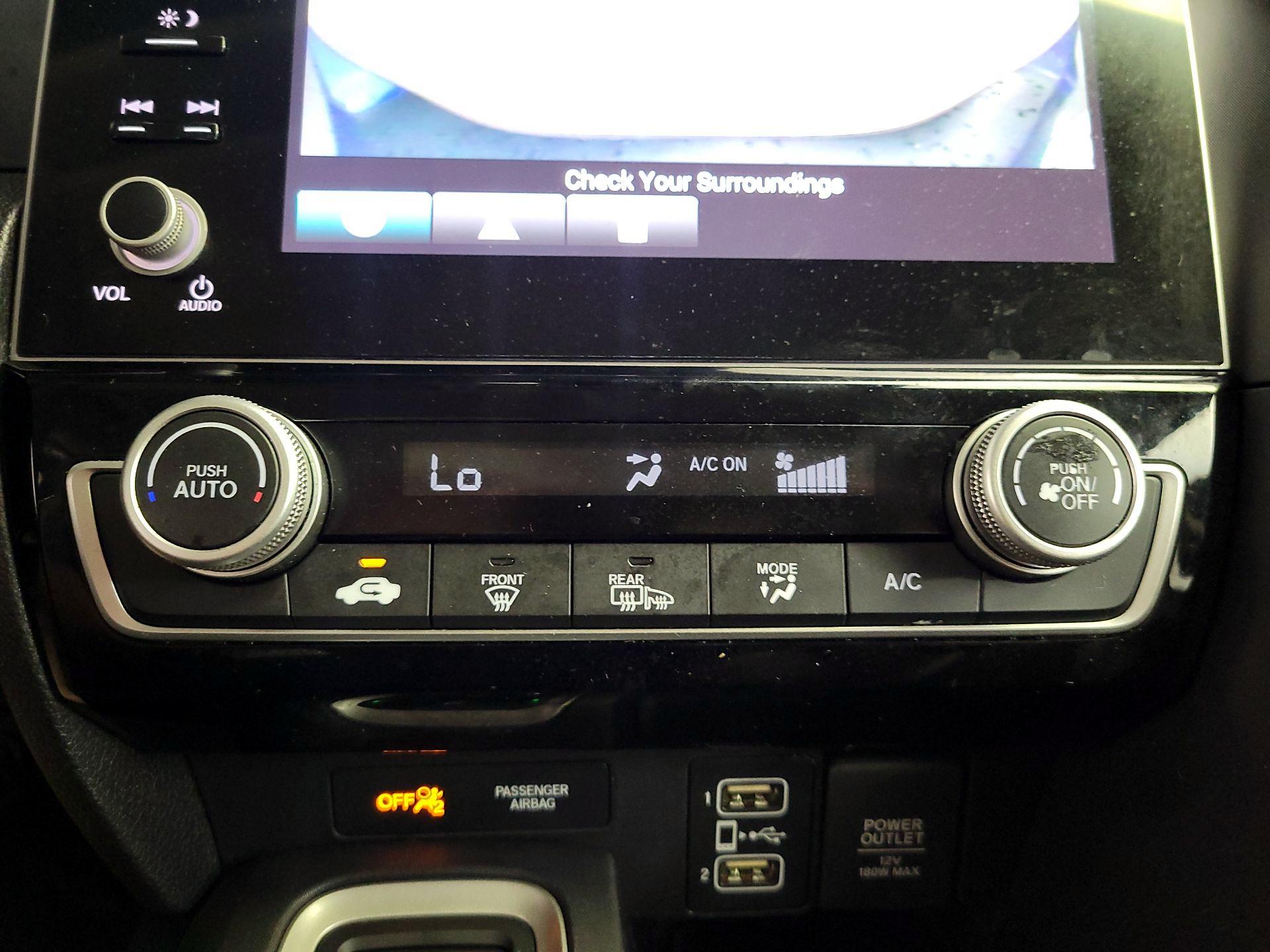 Thumbnail: 2019 Honda Insight - 16