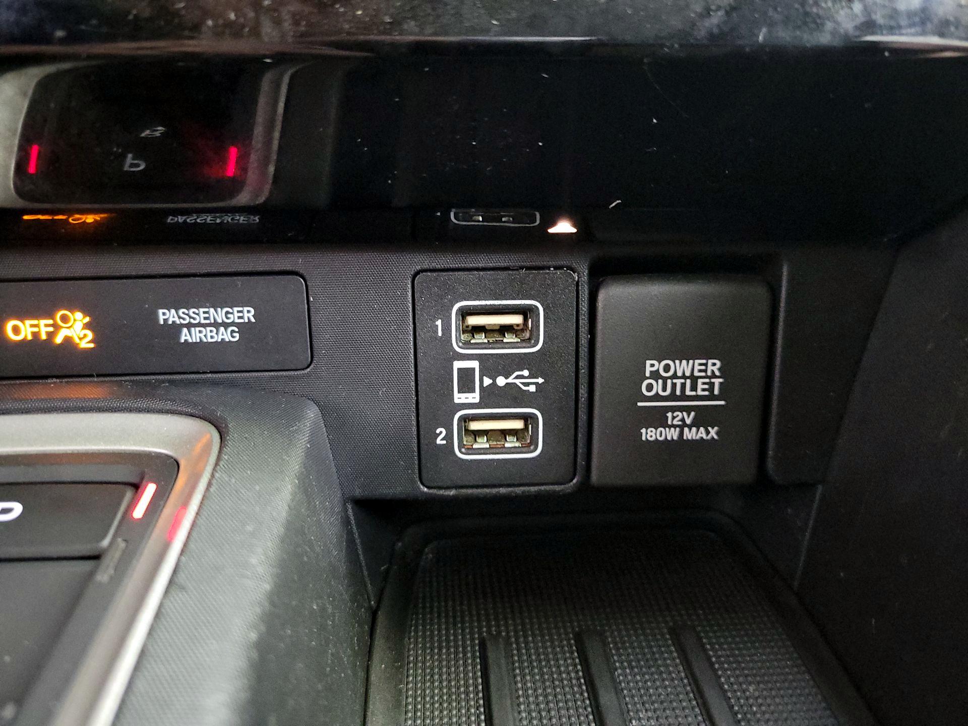 Thumbnail: 2019 Honda Insight - 18